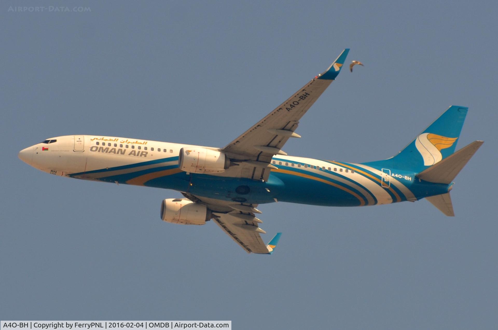 A4O-BH, 2014 Boeing 737-81M C/N 40066, Oman Air B738 taking-off
