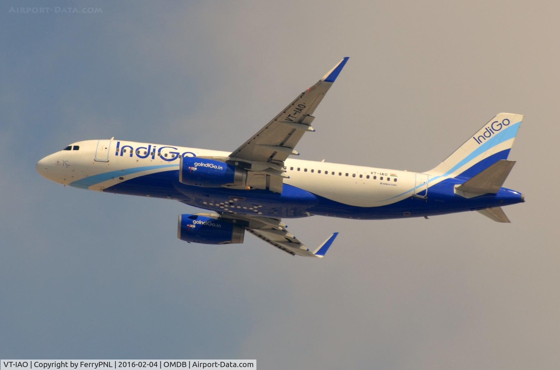 VT-IAO, 2014 Airbus A320-232 C/N 6036, Indigo departing