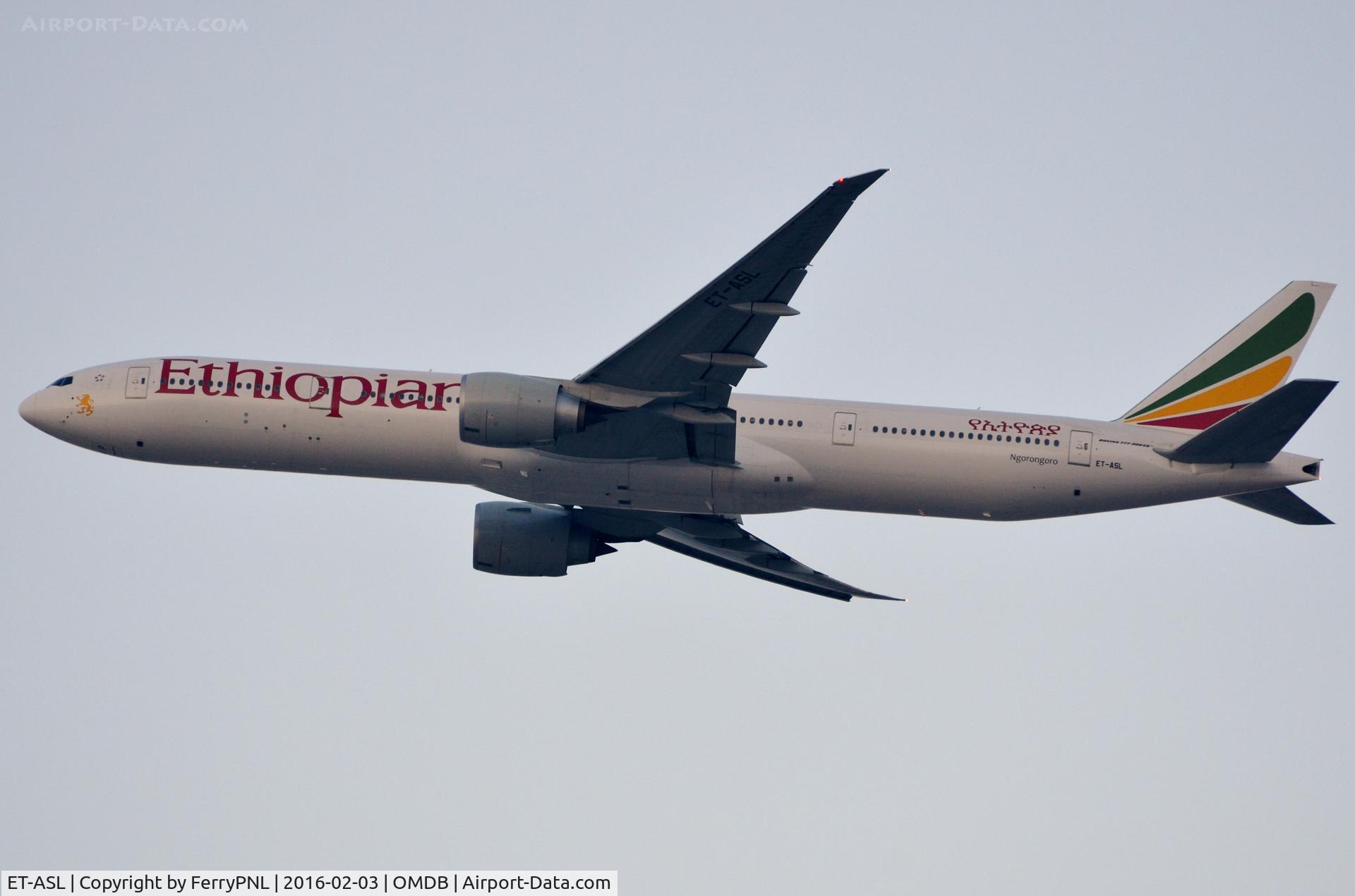 ET-ASL, 2015 Boeing 777-360/ER C/N 44551, Early evening departure