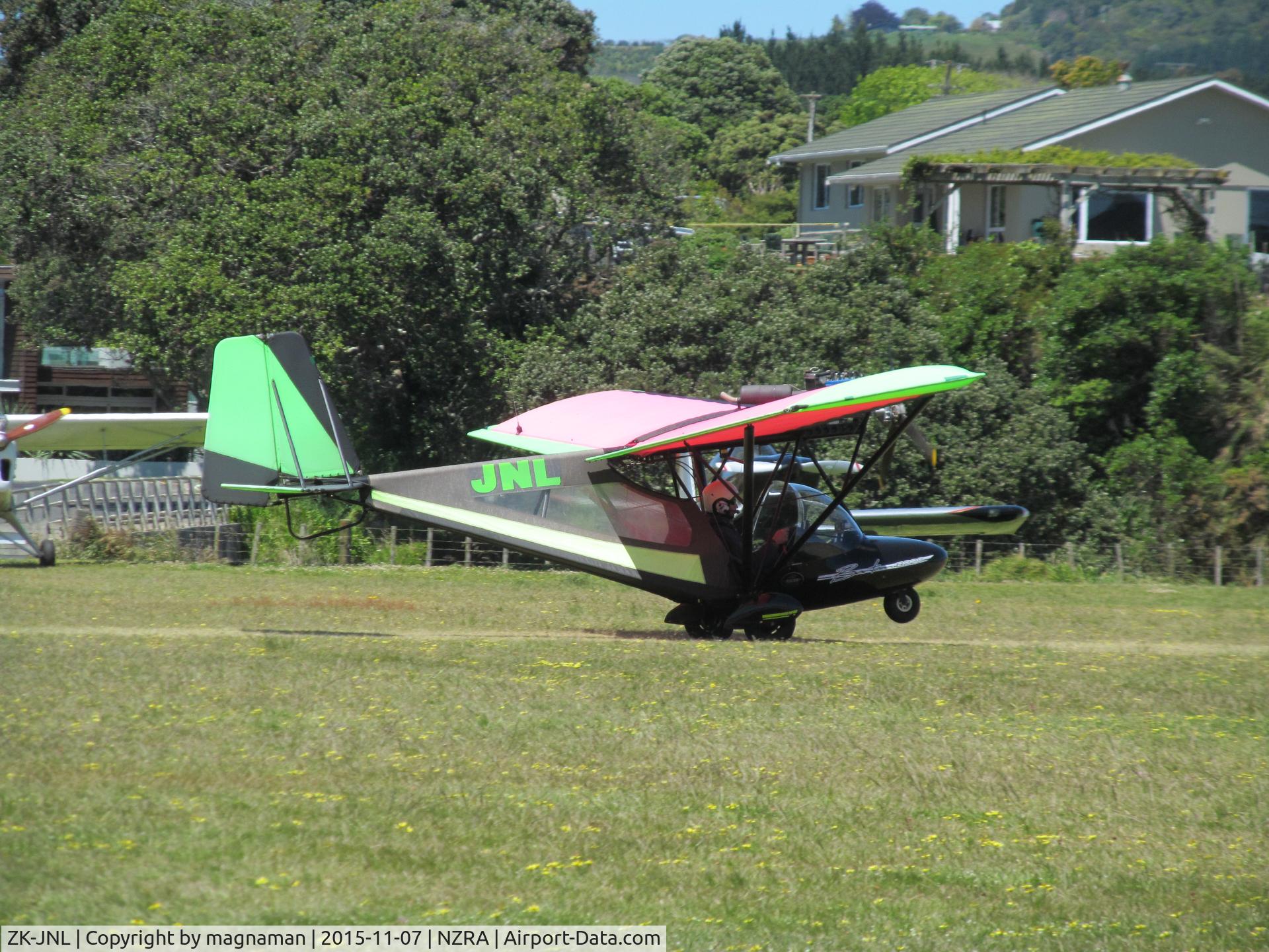 ZK-JNL, Micro Aviation B22S Bantam C/N 01-0191, touchdown