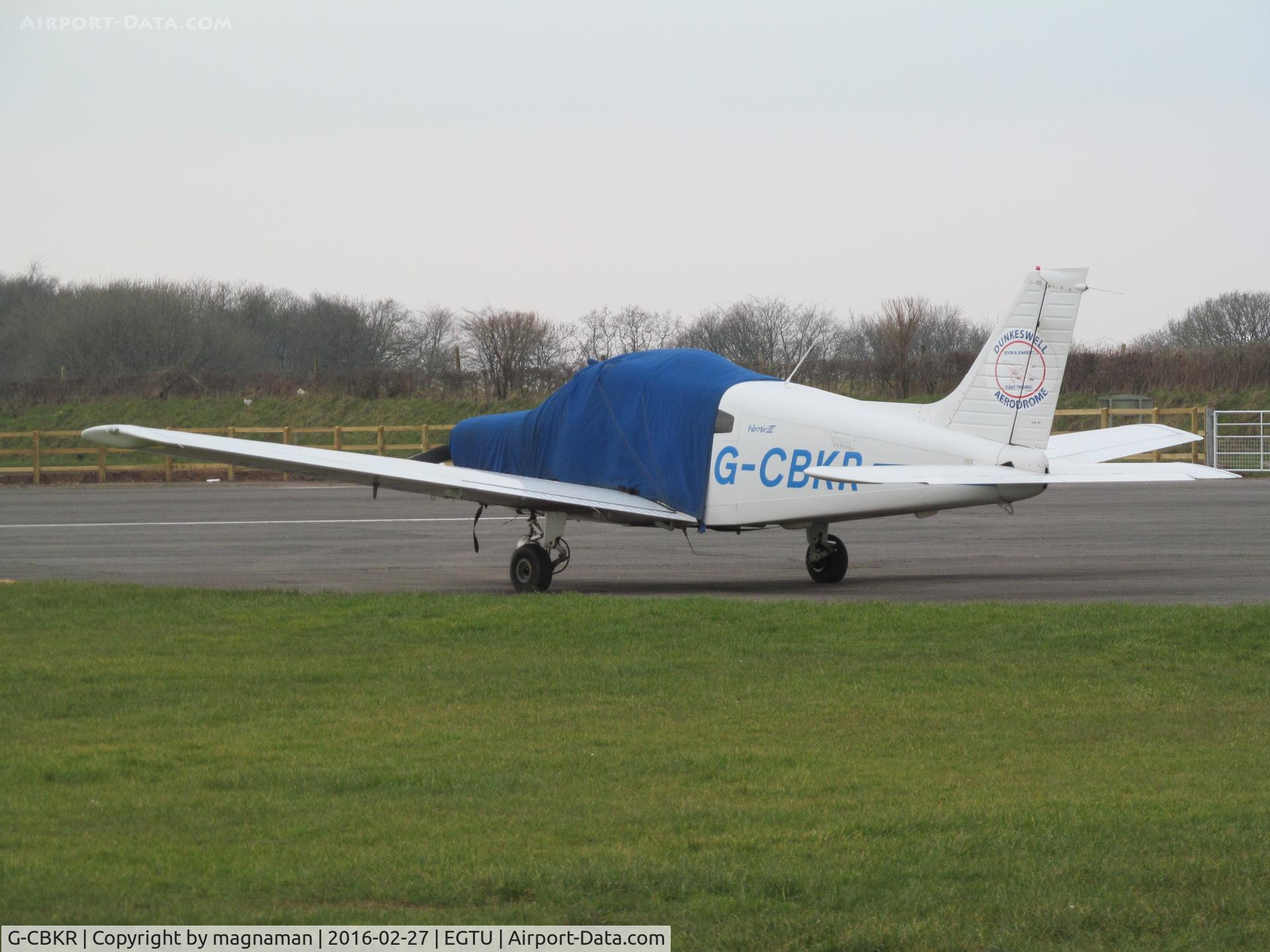 G-CBKR, 2002 Piper PA-28-161 Warrior III C/N 2842143, on apron by skydive cafe