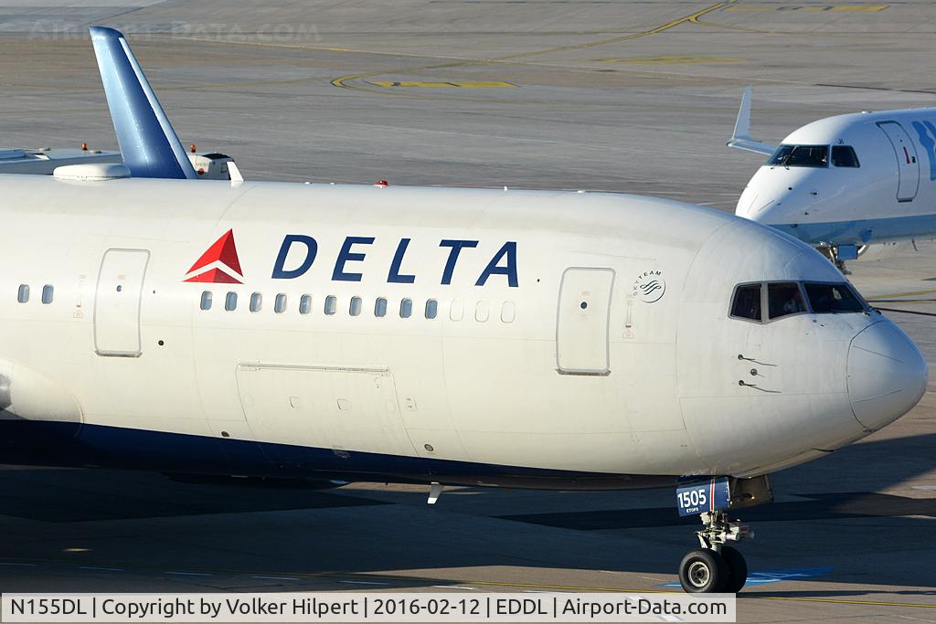 N155DL, 1991 Boeing 767-3P6 C/N 25269, at dus
