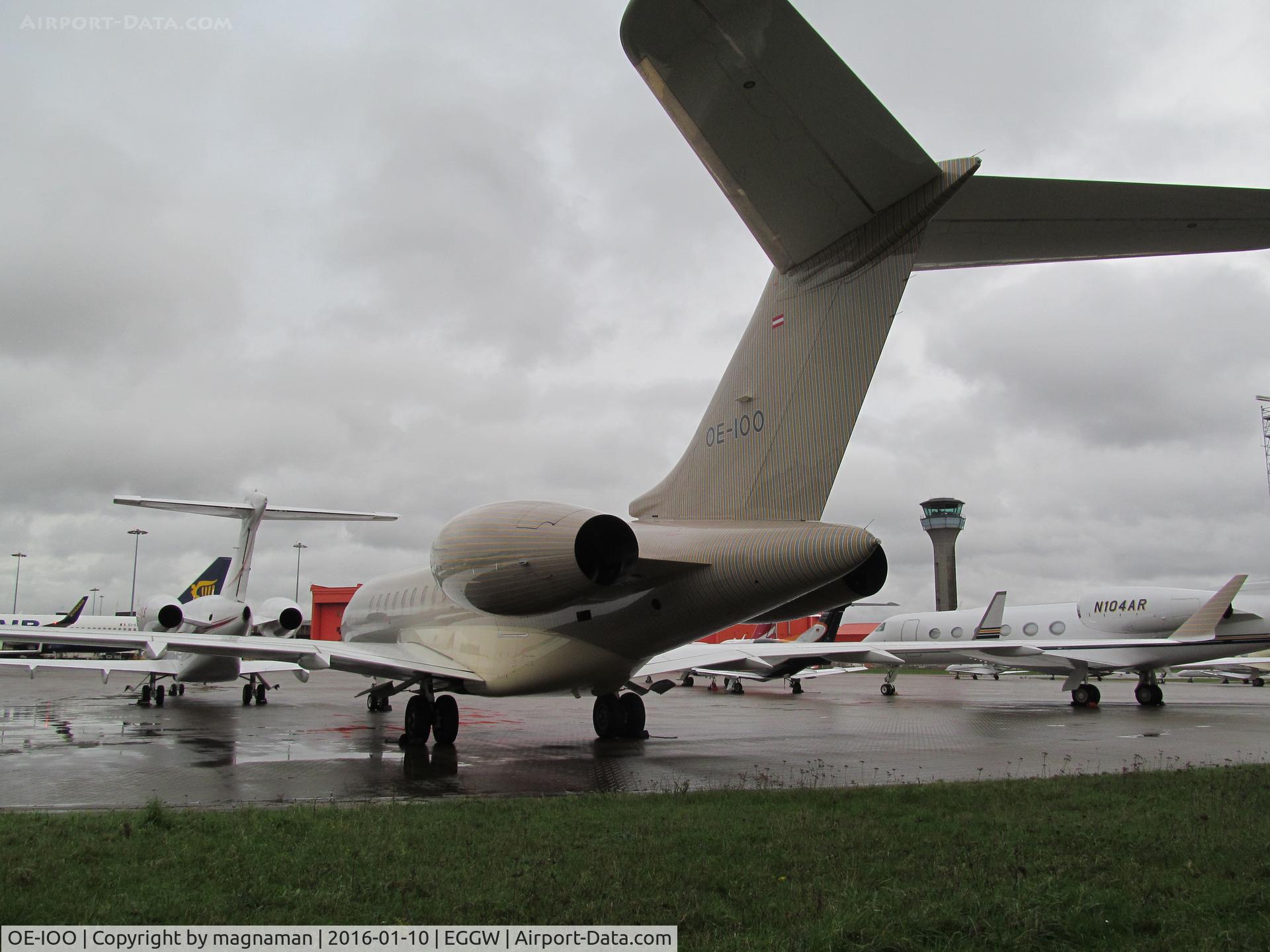 OE-IOO, 2008 Bombardier BD-700-1A10 Global 5000 C/N 9301, close up angle from hole in fence