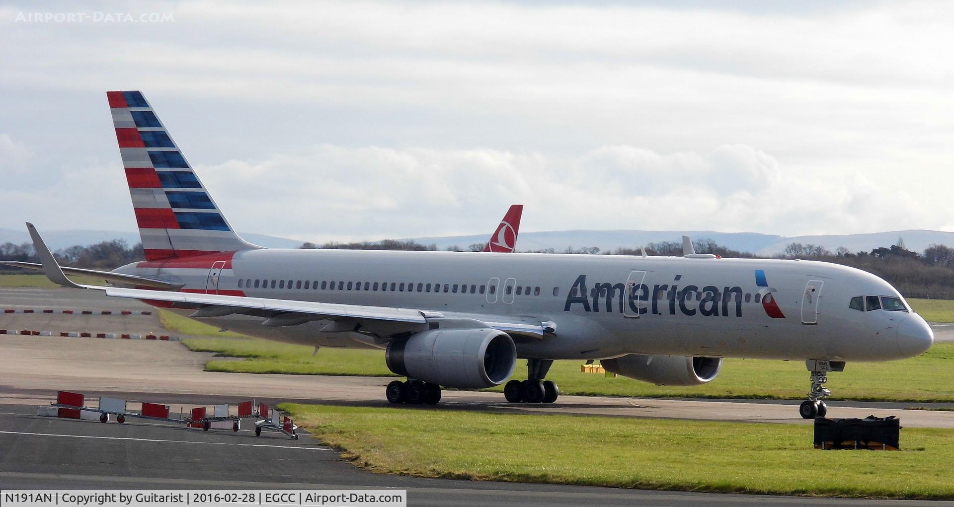 N191AN, 2001 Boeing 757-223 C/N 32385, At Manchester
