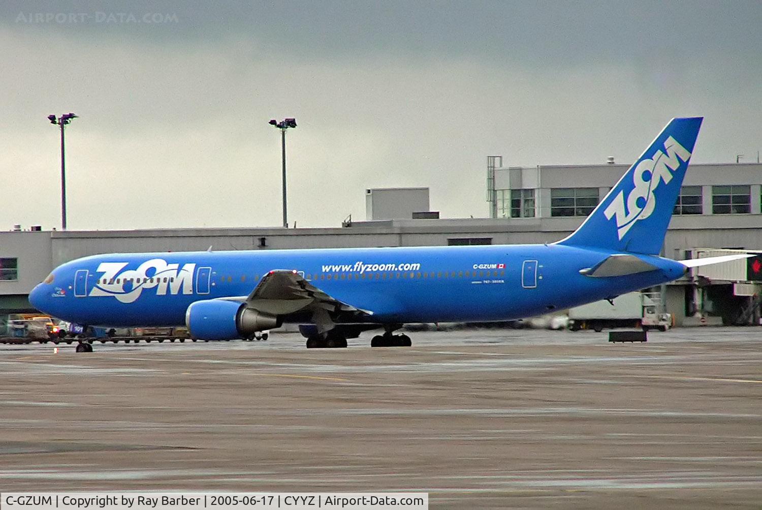 C-GZUM, 1993 Boeing 767-328 C/N 27135, Boeing 767-328ER [27135] (Zoom Airlines) Toronto-Pearson International~C 17/06/2005