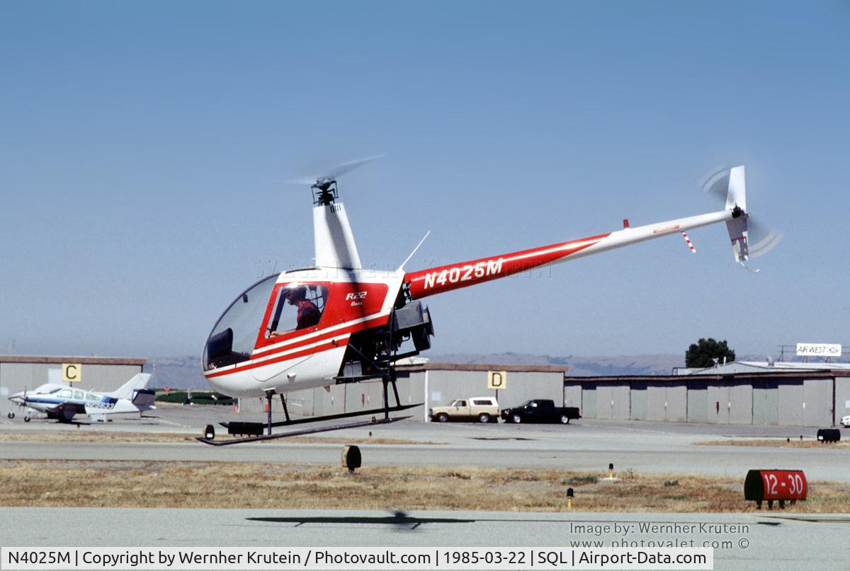 N4025M, 1990 Robinson R22 Beta C/N 1510, N4025M Takeoff