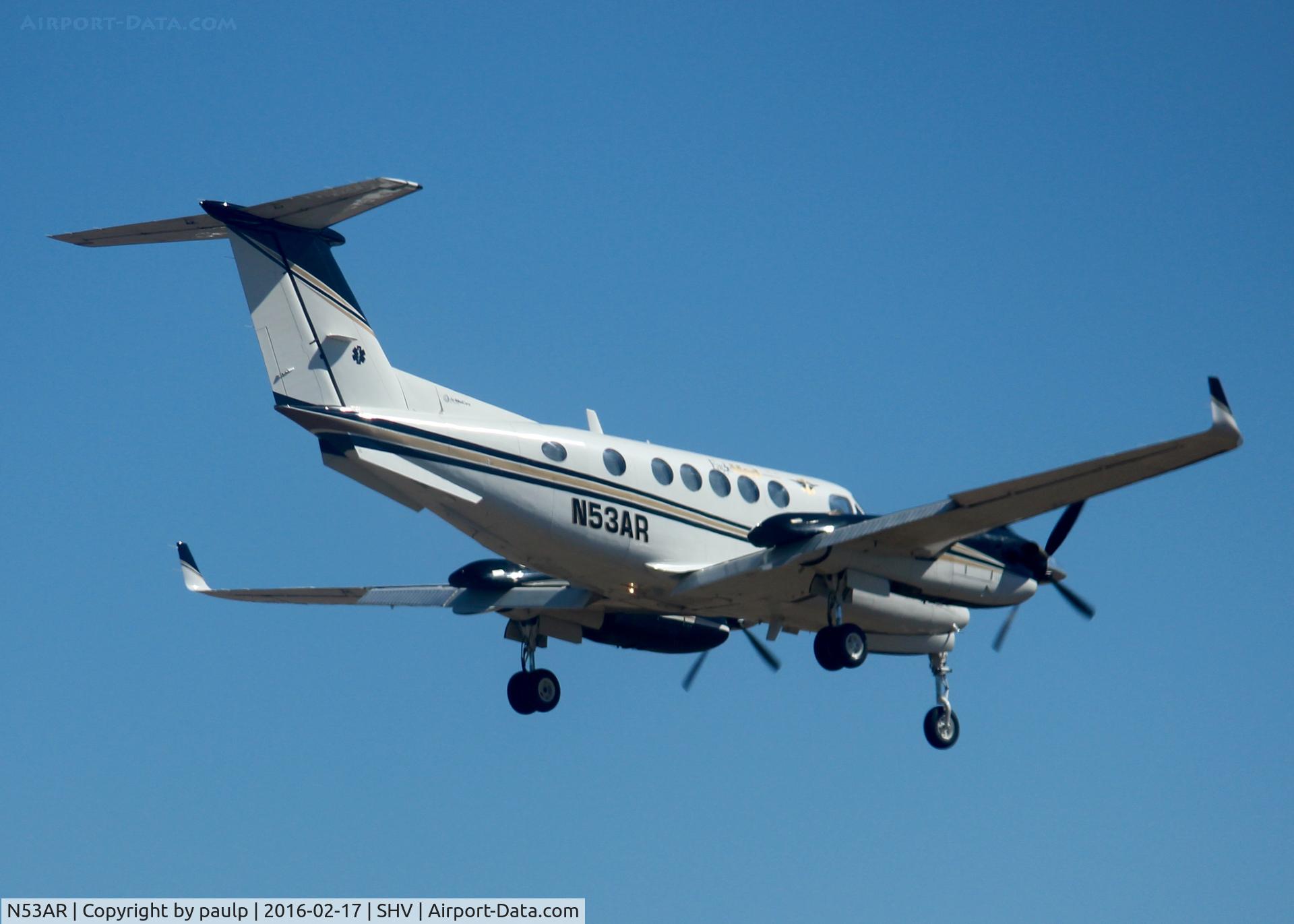 N53AR, 1998 Raytheon B200 King Air C/N BB-1629, At Shreveport Regional.