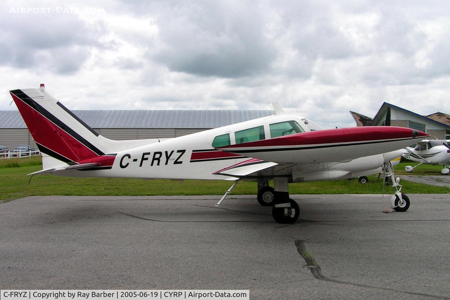 C-FRYZ, 1965 Cessna 310J C/N 310J0036, Cessna 310J [310J-0036] 0ttawa-Carp~C 21/06/2005