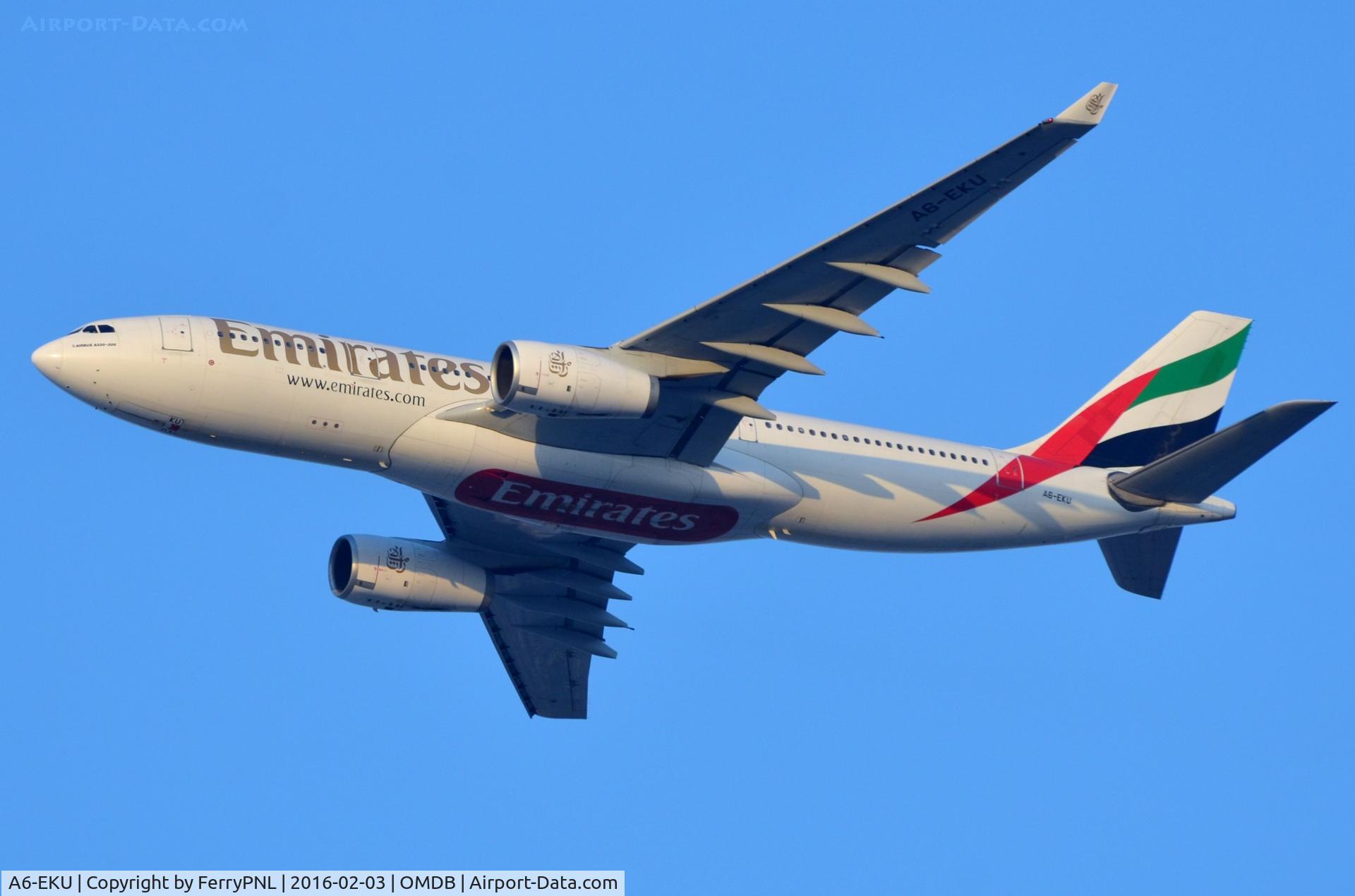 A6-EKU, 1999 Airbus A330-243 C/N 295, A332 
