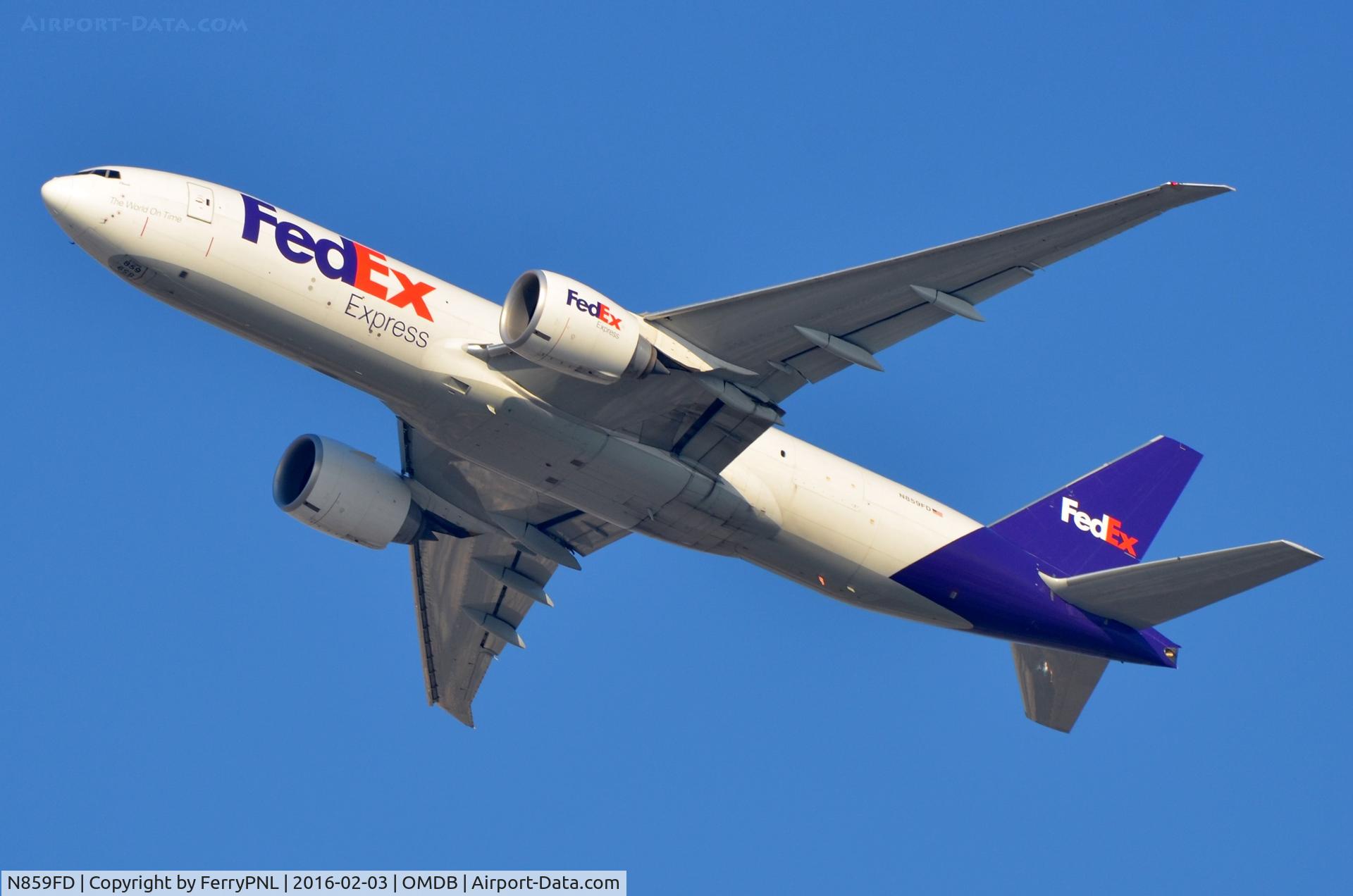 N859FD, 2013 Boeing 777-FS2 C/N 37730, Fedex B772F taking-off.
