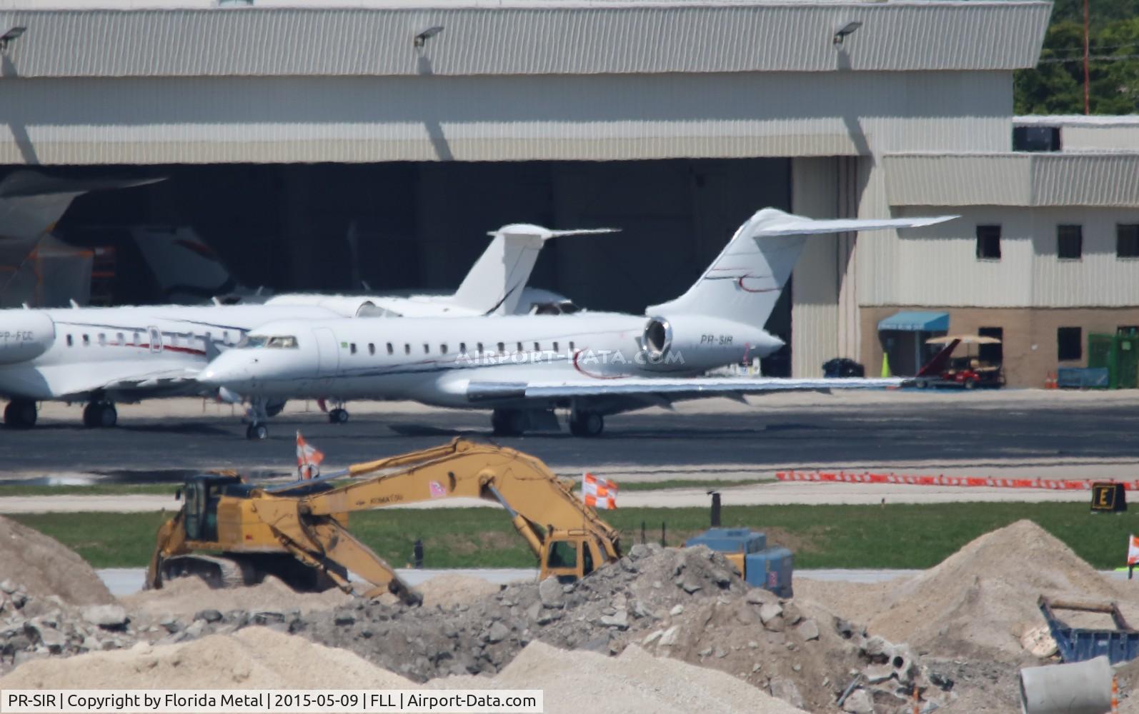 PR-SIR, 2001 Bombardier BD-700-1A10 Global Express C/N 9043, Global Express