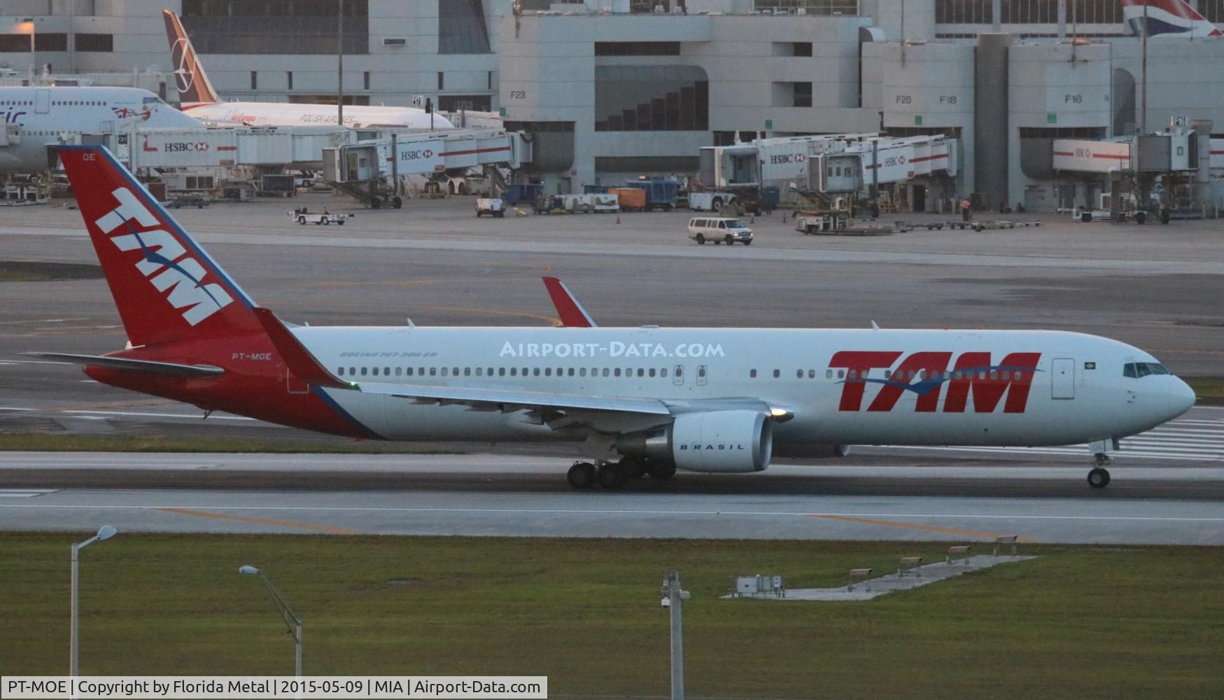 PT-MOE, 2013 Boeing 767-316/ER C/N 41996, TAM 767-300