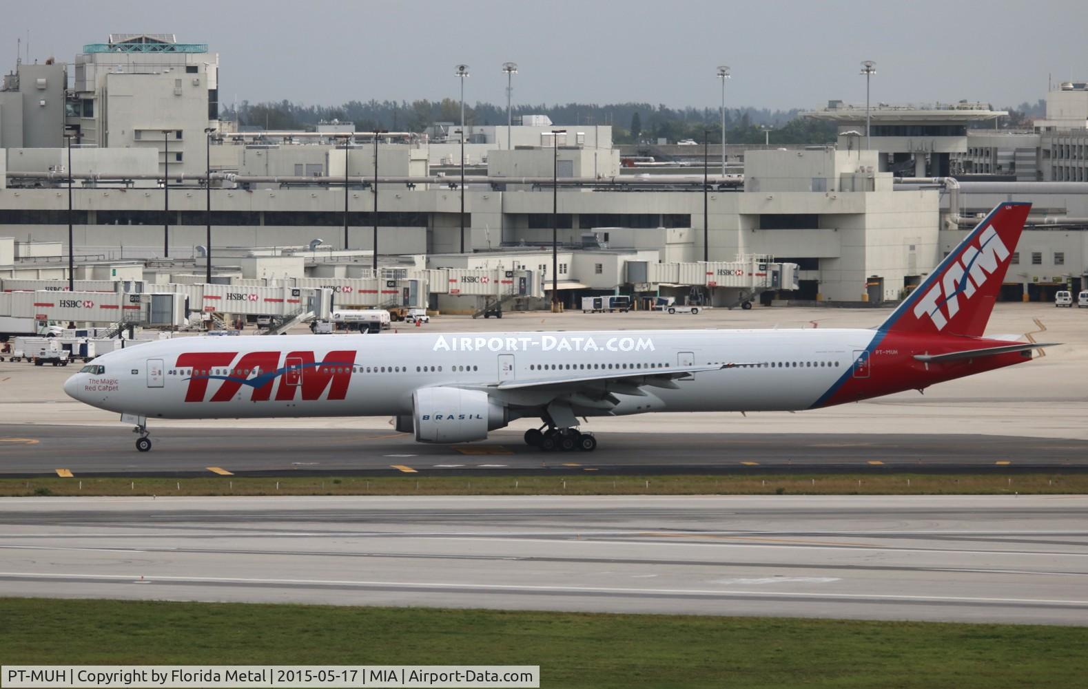 PT-MUH, 2012 Boeing 777-32W/ER C/N 38889, TAM 777-300