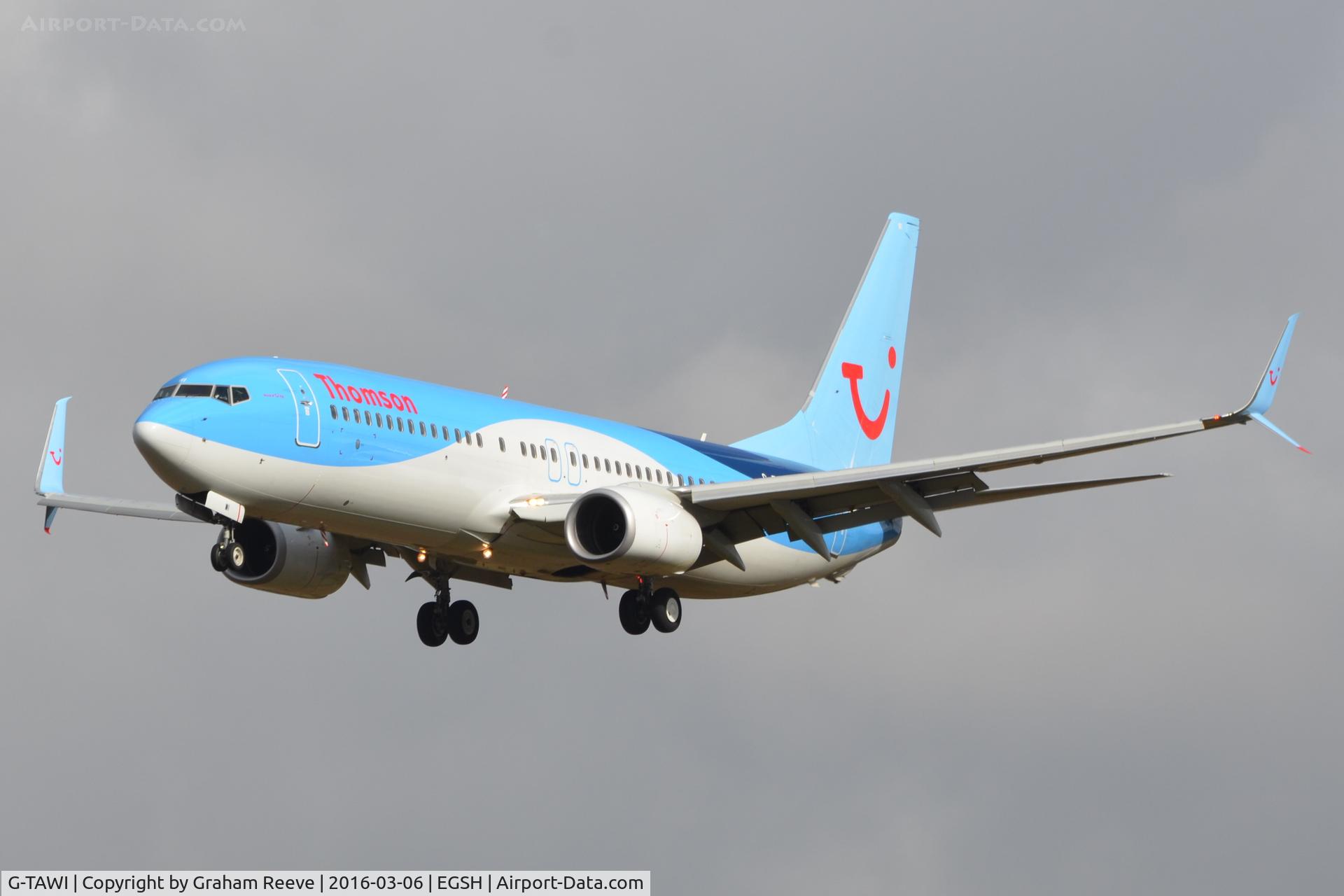 G-TAWI, 2012 Boeing 737-8K5 C/N 37267, Landing at Norwich.