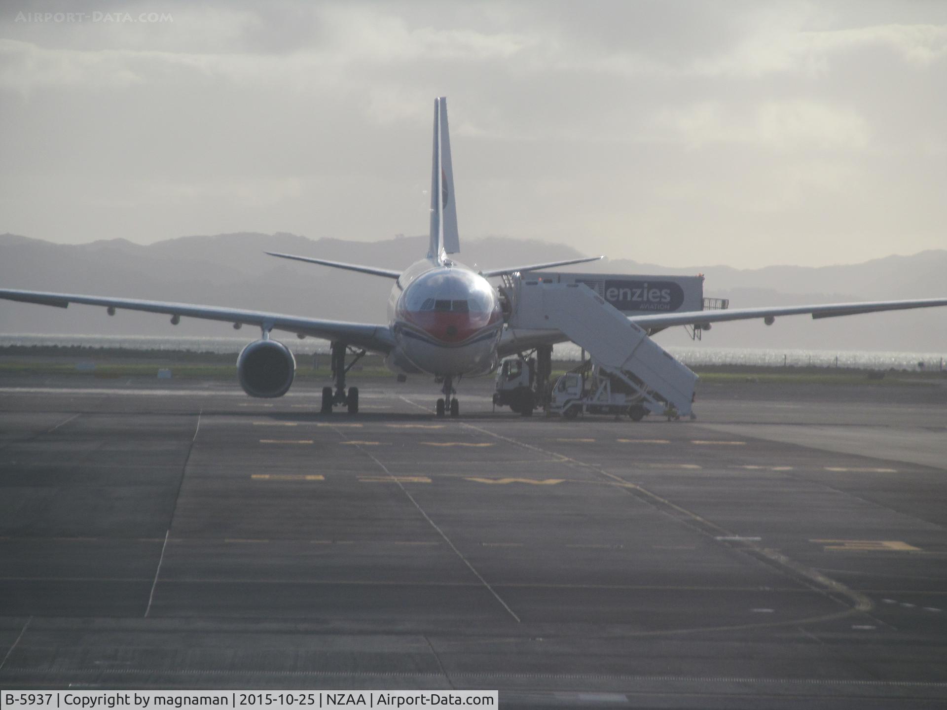 B-5937, 2013 Airbus A330-243 C/N 1468, Taken from taxying aircraft