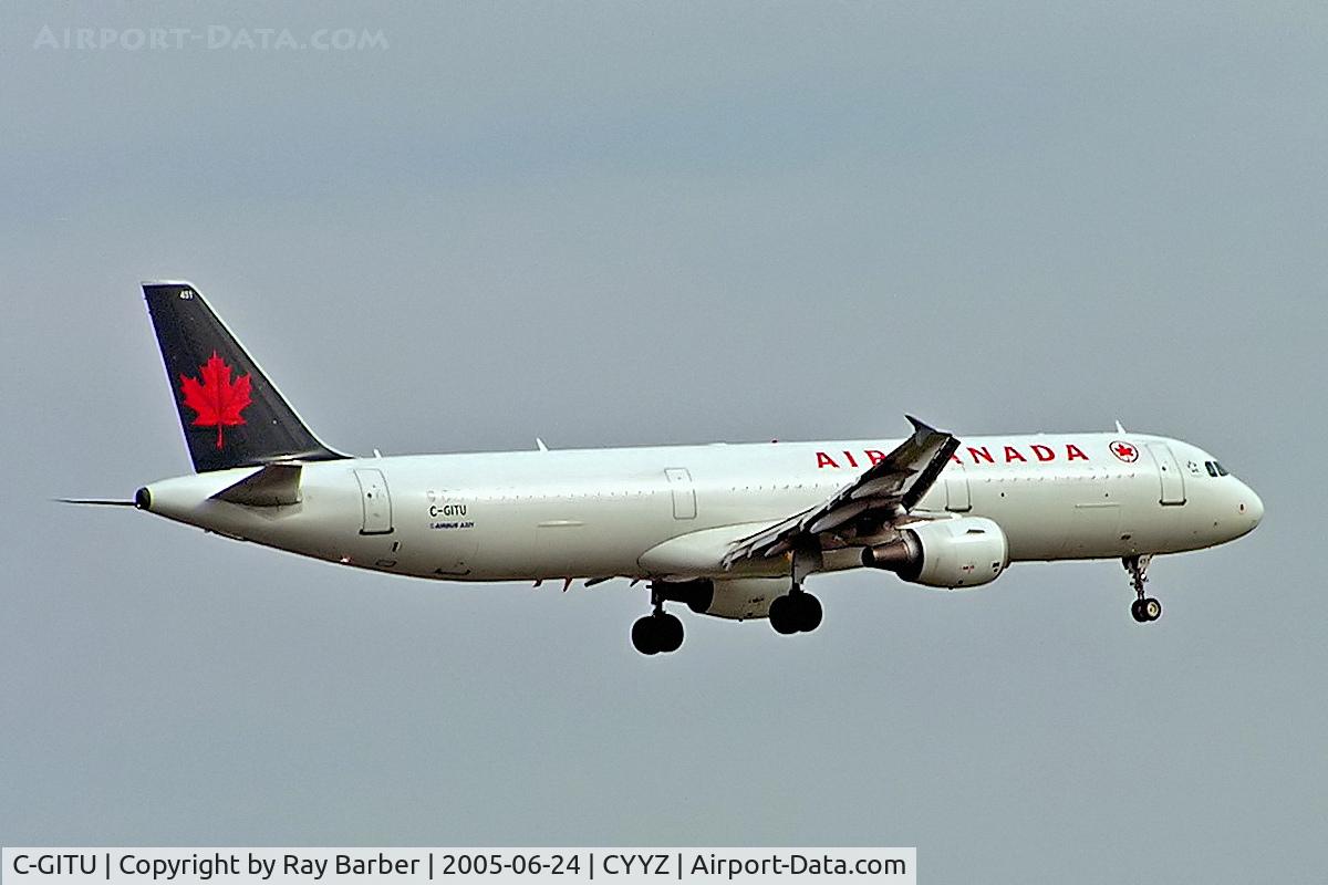 C-GITU, 2001 Airbus A321-211 C/N 1602, Airbus A321-211 [1602] (Air Canada) Toronto-Pearson International~C 24/06/2005