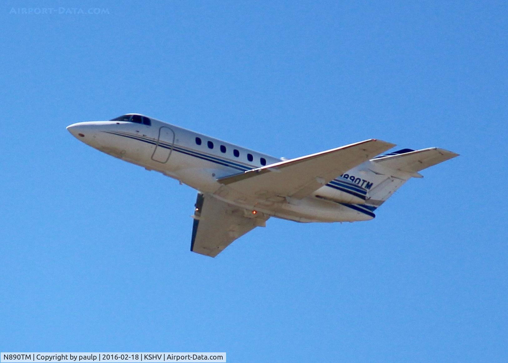 N890TM, 2001 Raytheon Hawker 800XP C/N 258545, At Shreveport Regional.
