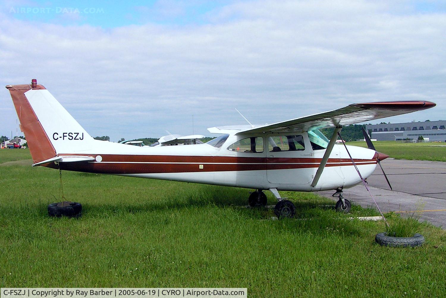 C-FSZJ, 1965 Cessna 172G C/N 17253875, Cessna 172G Skyhawk [172-53875] Rockcliffe~C 19/06/2005