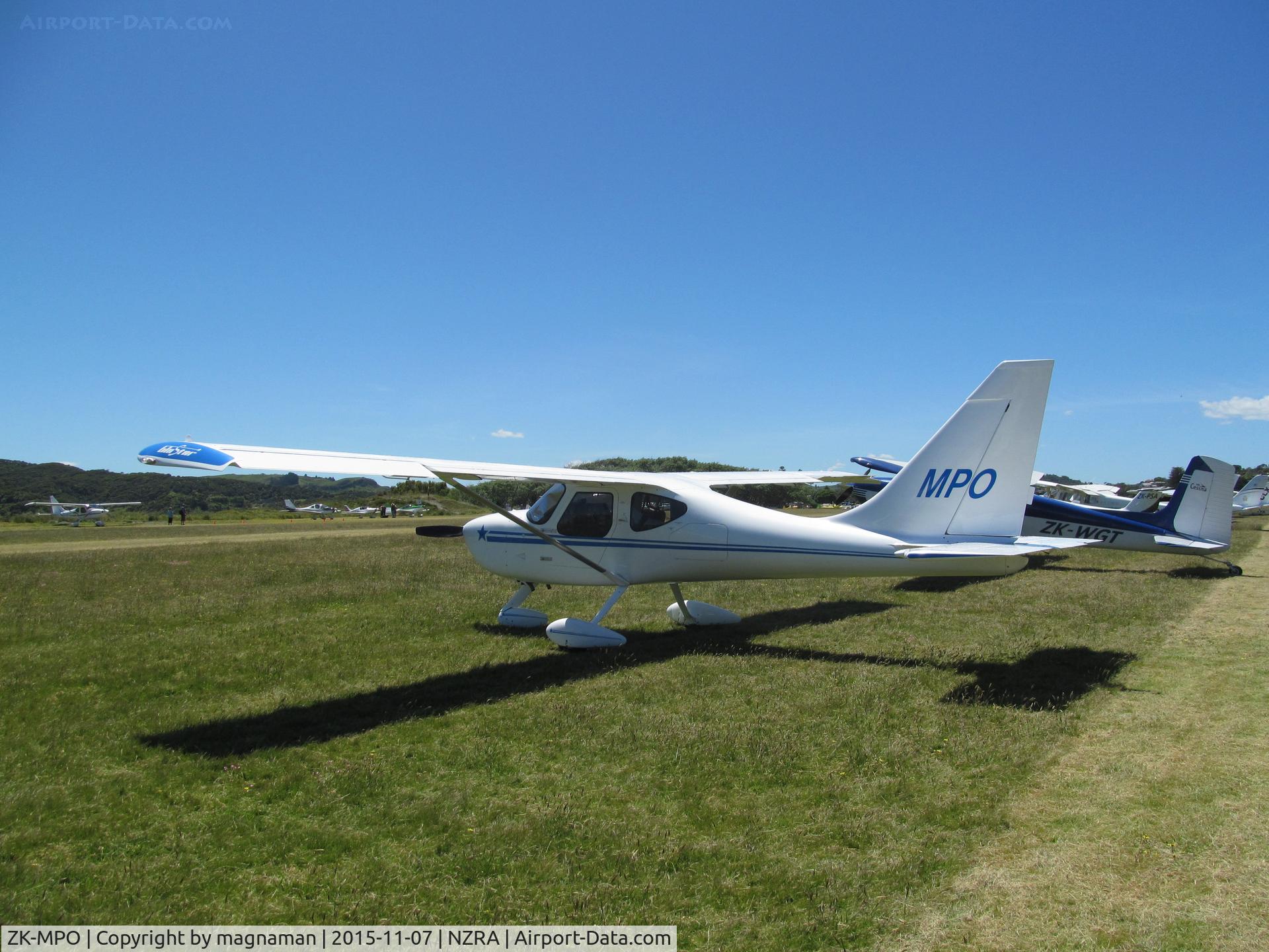 ZK-MPO, Stoddard-Hamilton Glastar C/N 5843, at fly in