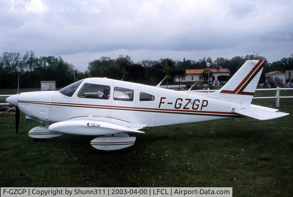 F-GZGP, Piper PA-28-181 Archer C/N 28-8290065, Parked on the grass...