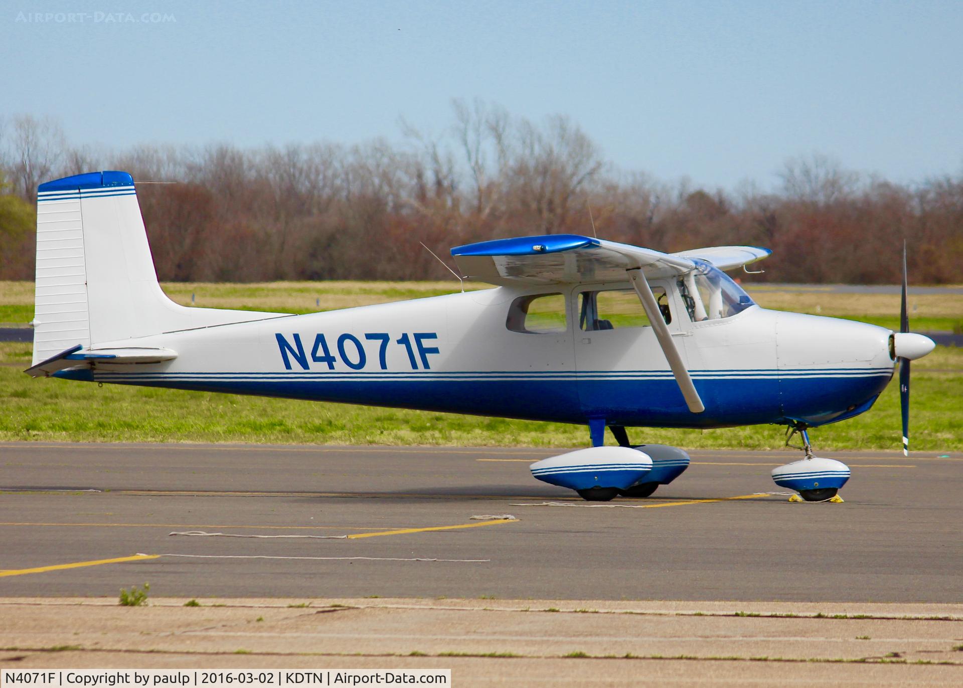 N4071F, 1958 Cessna 172 C/N 36971, At Downtown Shreveport.