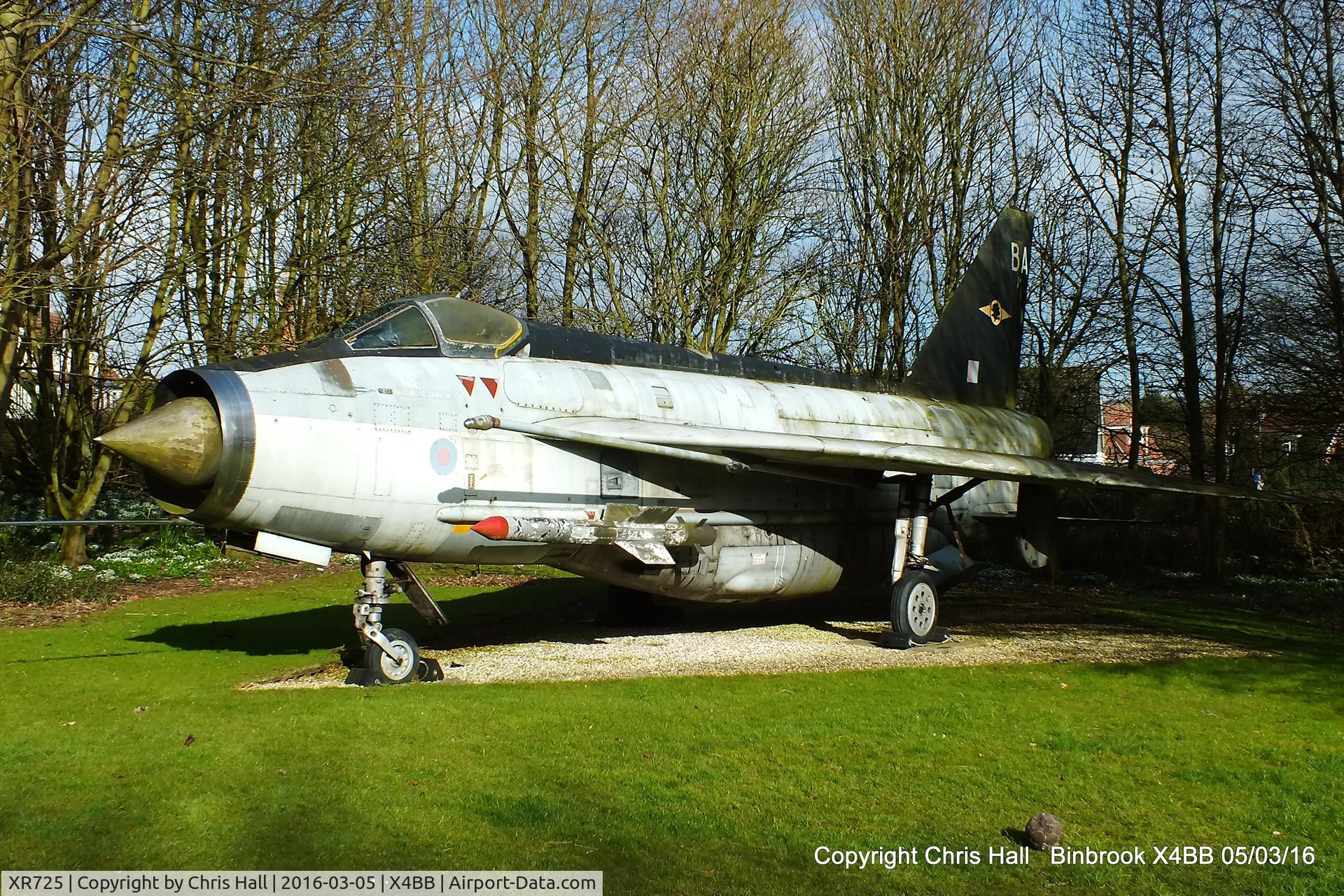 XR725, English Electric Lightning F.6 C/N 95208, preserved in Binbrook Village