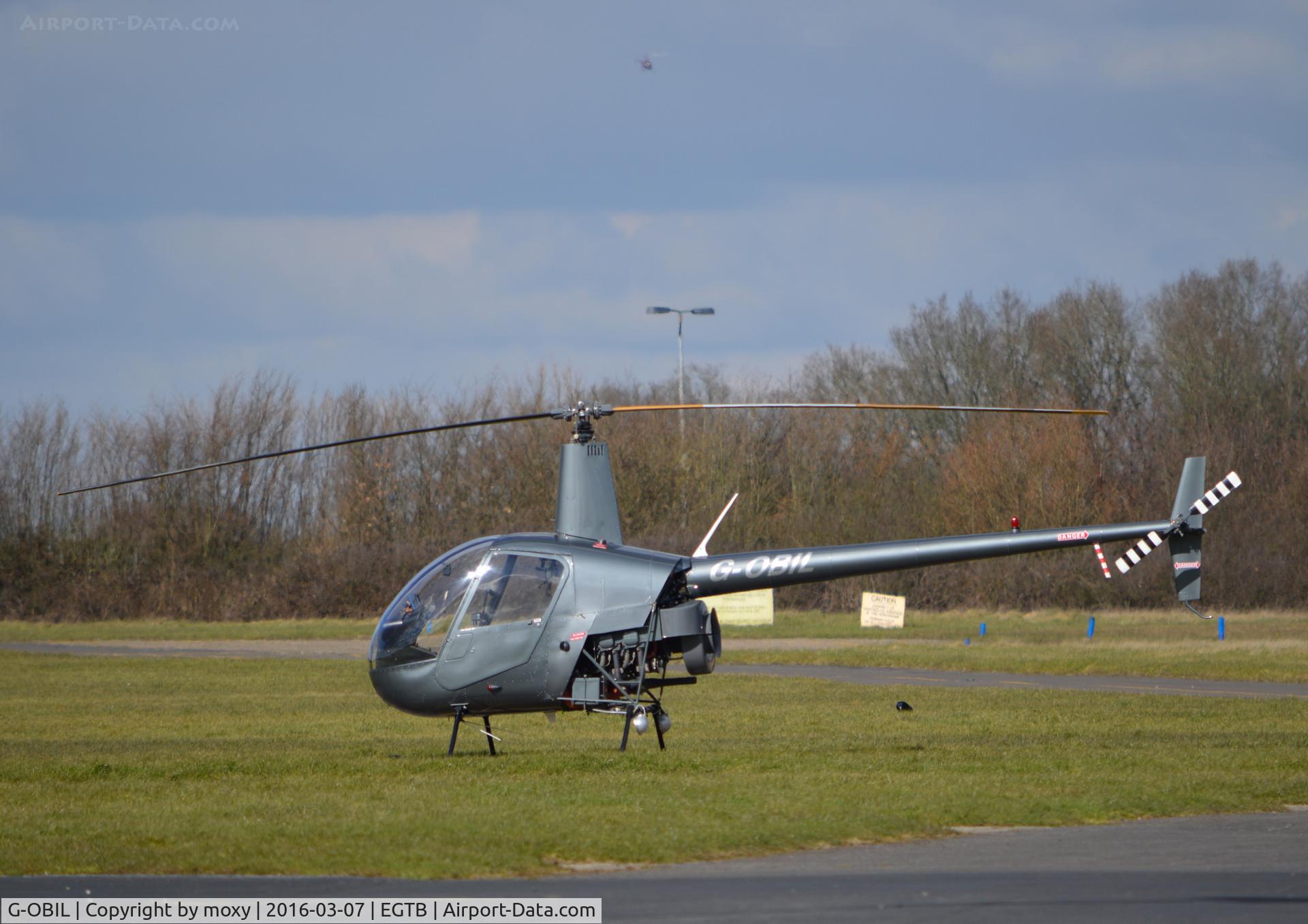 G-OBIL, 1988 Robinson R22 Beta II C/N 0792, Robinson R22 Beta II at Wycombe Air Park.