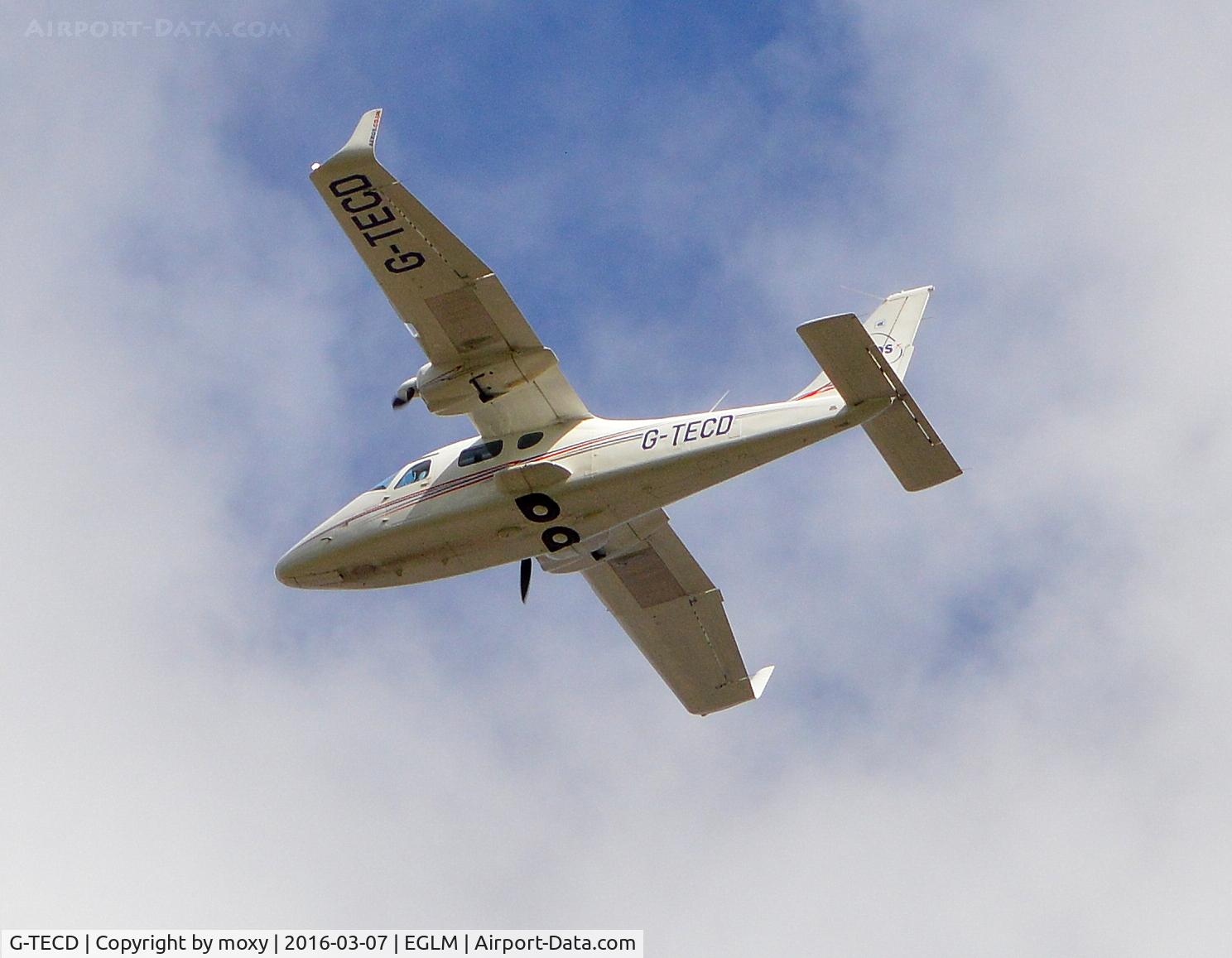 G-TECD, 2014 Tecnam P-2006T C/N 138, Tecnam P-2006T over White Waltham.