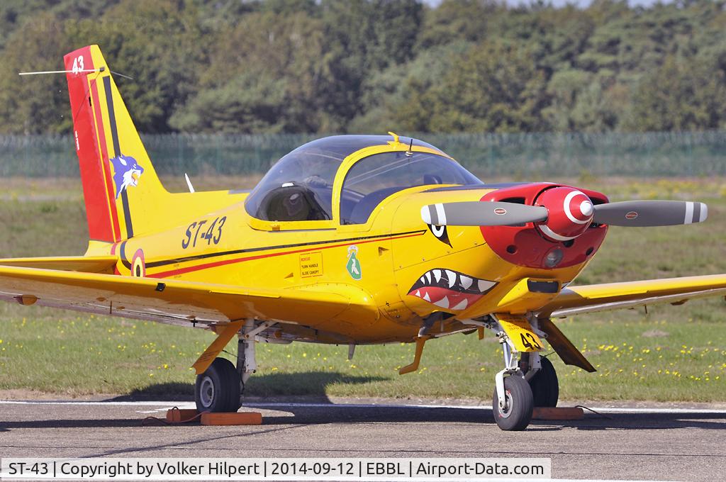 ST-43, 1992 SIAI-Marchetti SF-260D C/N 843, at ebbl