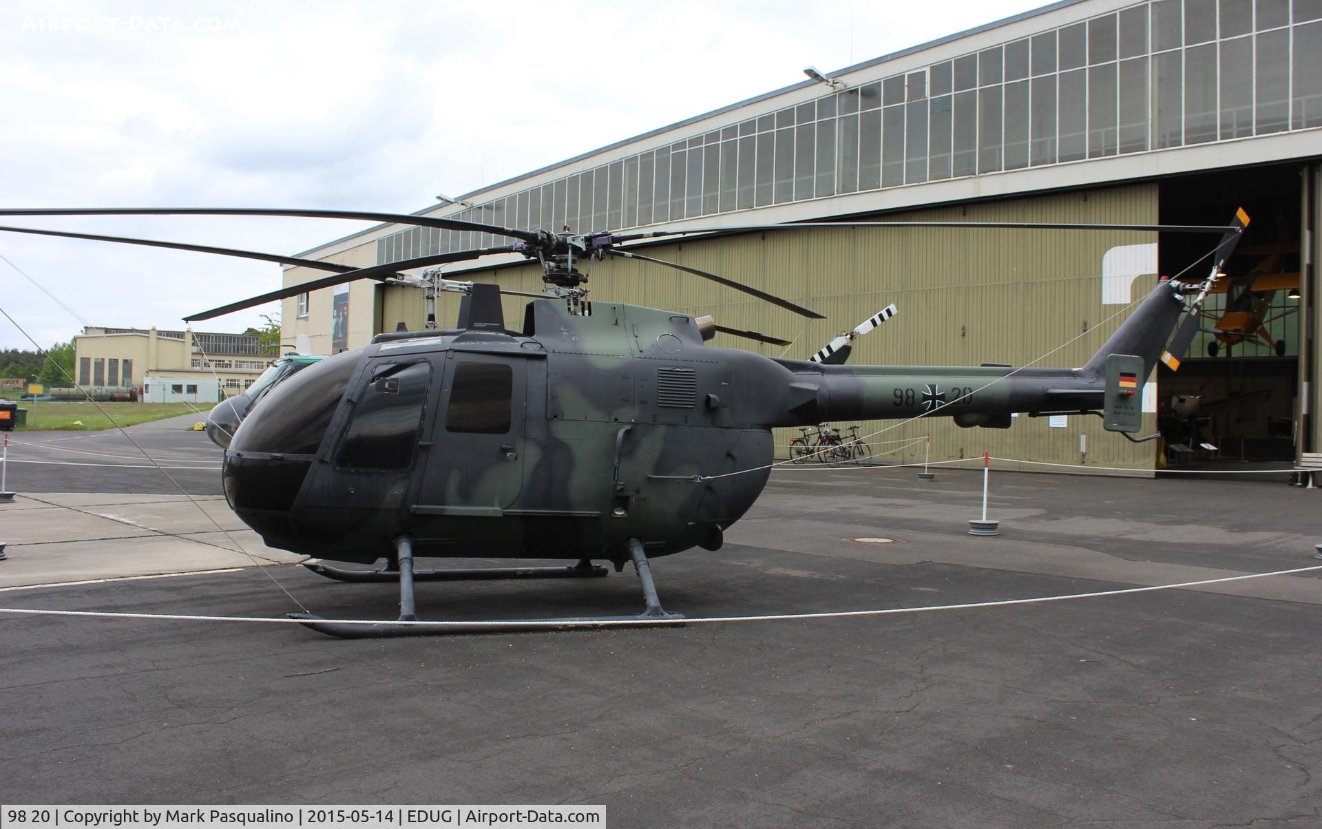 98 20, MBB Bo.105M C/N S 90, Bo 105M