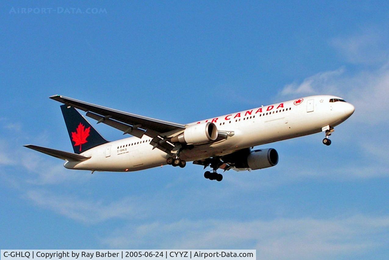 C-GHLQ, 2001 Boeing 767-333/ER C/N 30846, Boeing 767-333ER [30846] (Air Canada) Toronto-Pearson International~C 24/06/2005