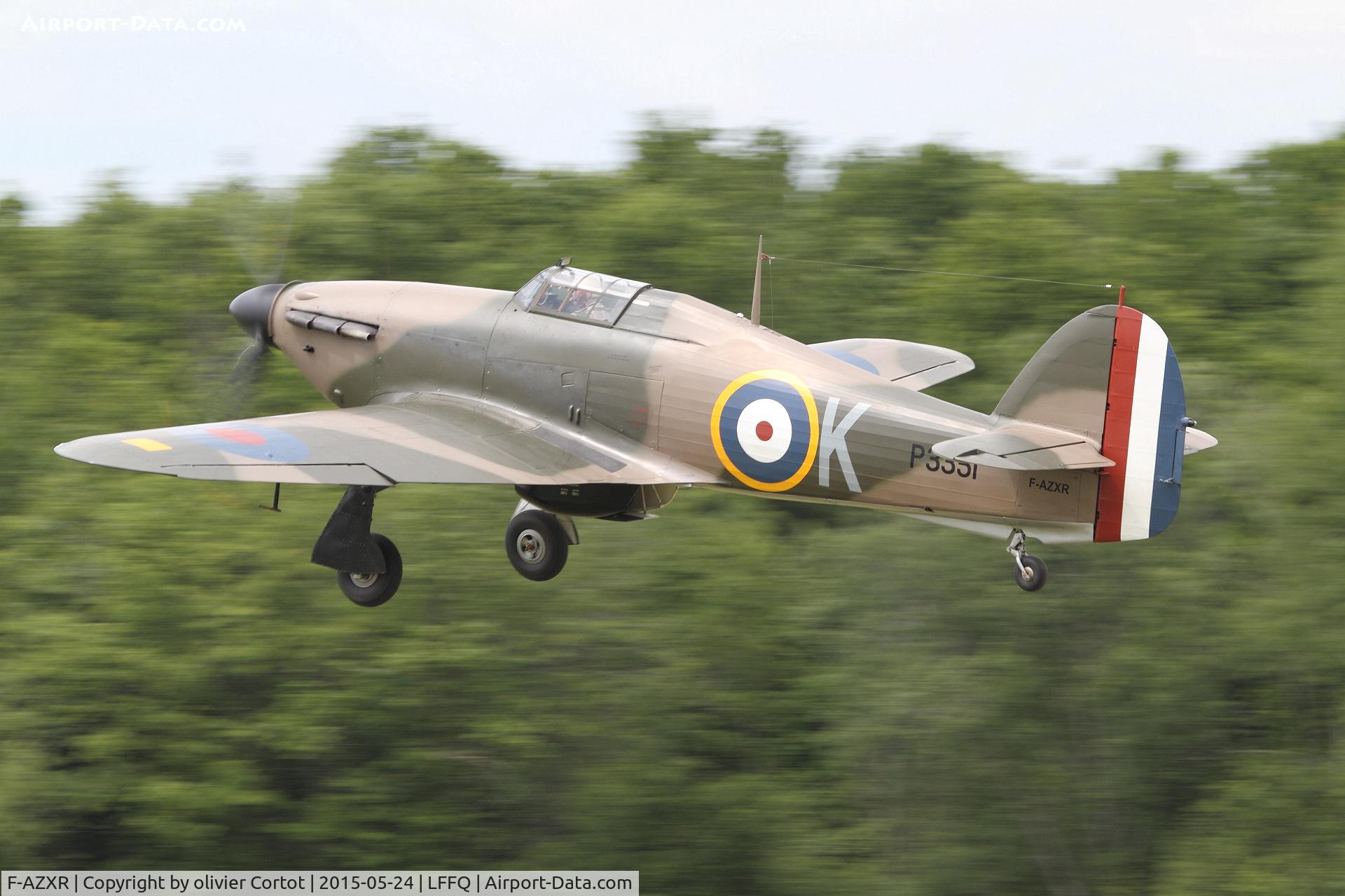 F-AZXR, Hawker Hurricane IIA C/N Not found ZK-TPK, Taking off from the Ferte Alais airfield