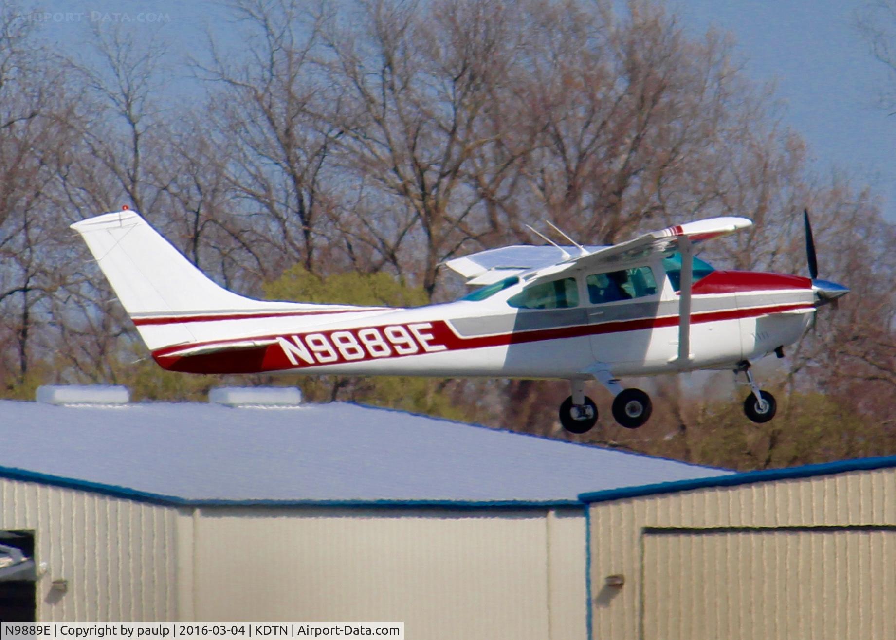 N9889E, 1975 Cessna 182P Skylane C/N 18263950, At Downtown Shreveport.