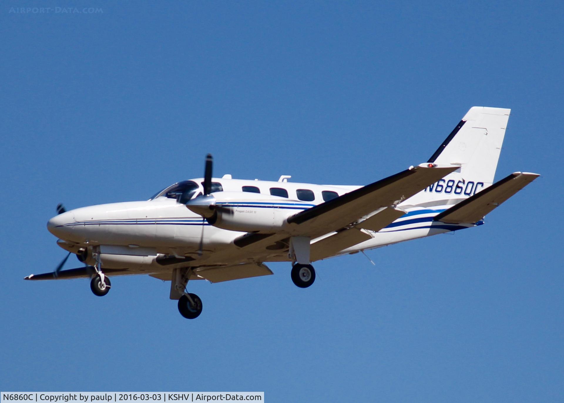 N6860C, 1982 Cessna 441 Conquest II C/N 441-0304, At Shreveport Regional.