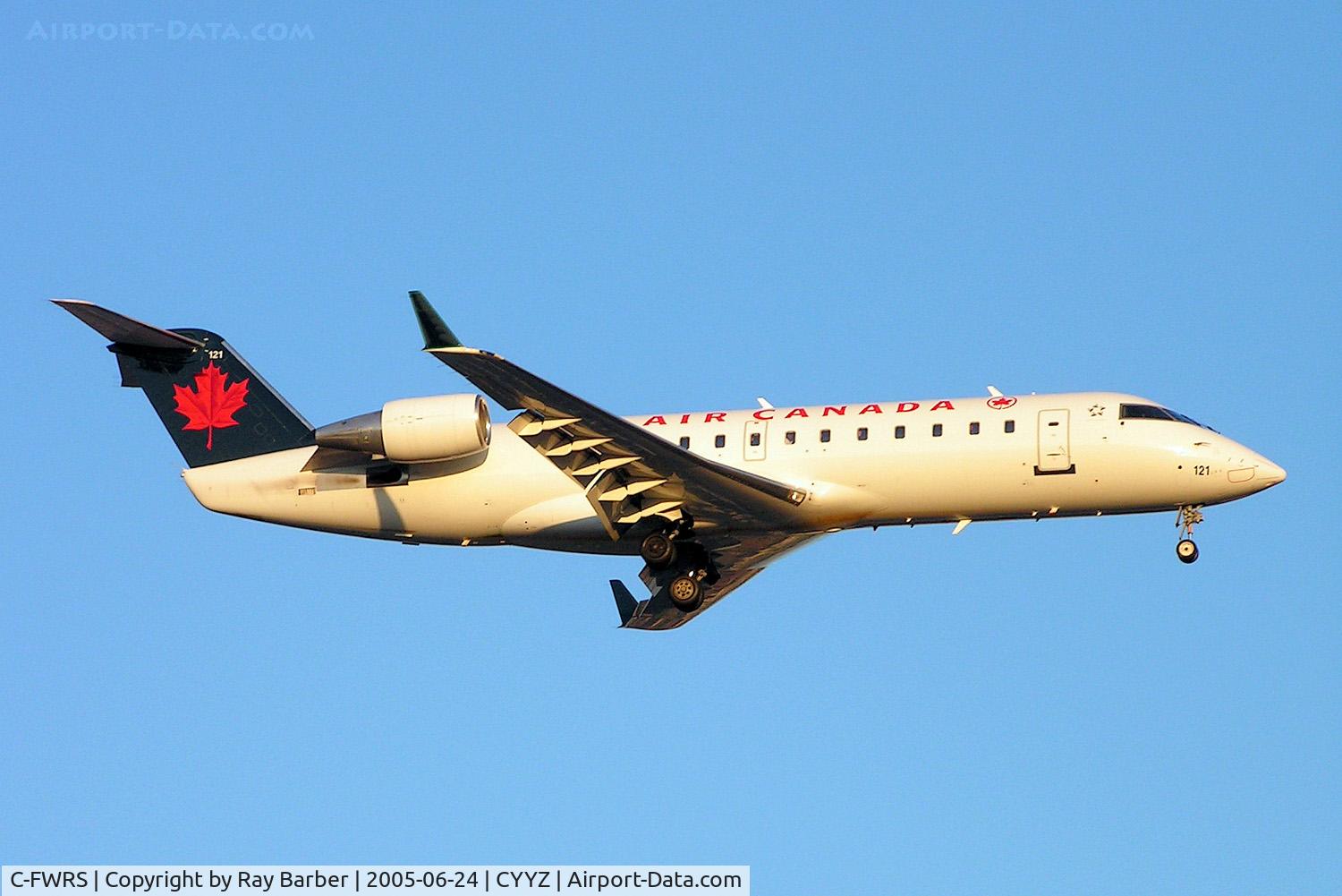 C-FWRS, 1996 Canadair CRJ-100ER (CL-600-2B19) C/N 7112, Canadair CRJ-100ER [7112] (Air Canada) Toronto-Pearson International~C 24/06/2005