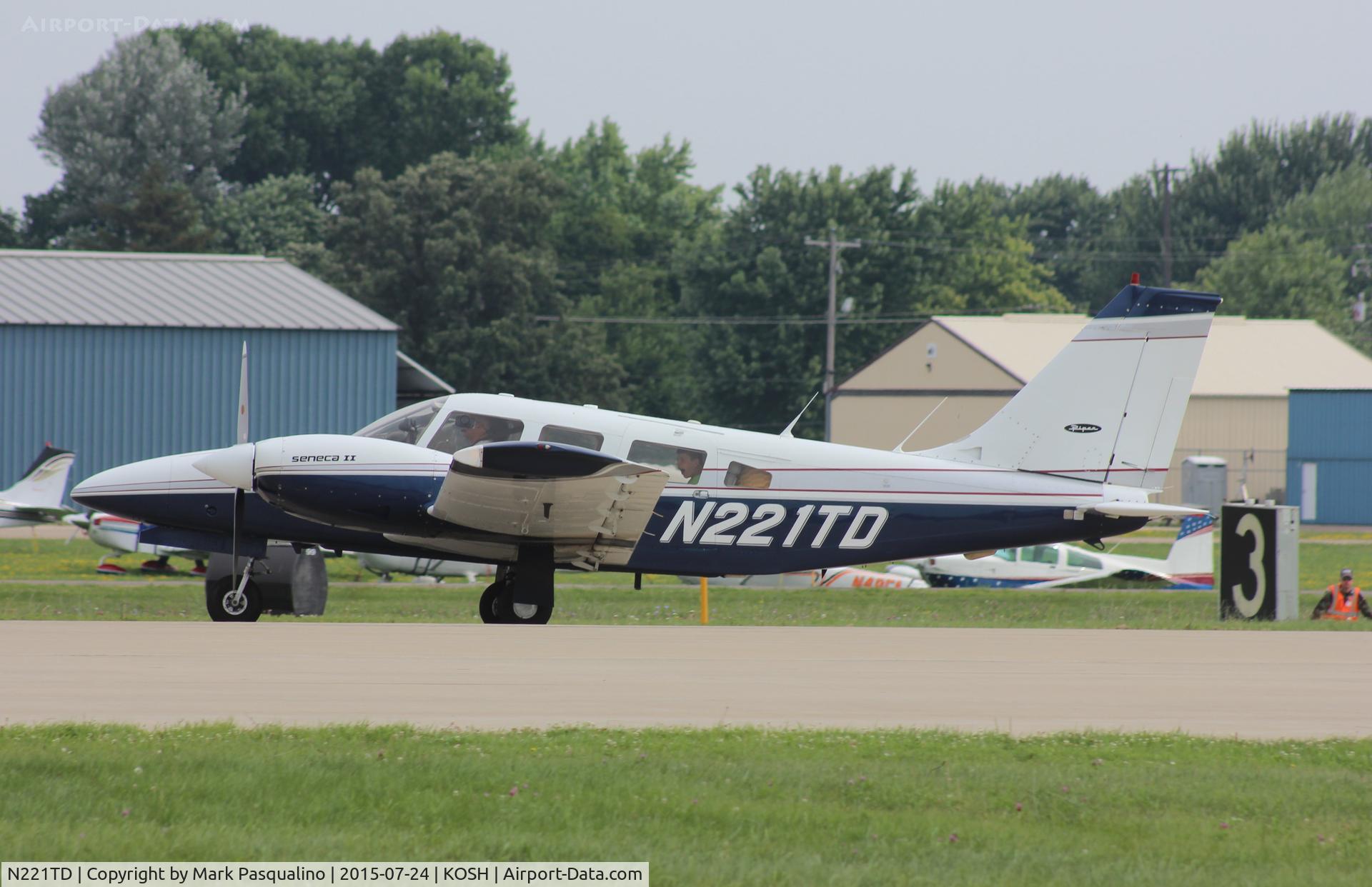N221TD, 1978 Piper PA-34-200T Seneca II C/N 34-7870179, Piper PA-34-200T