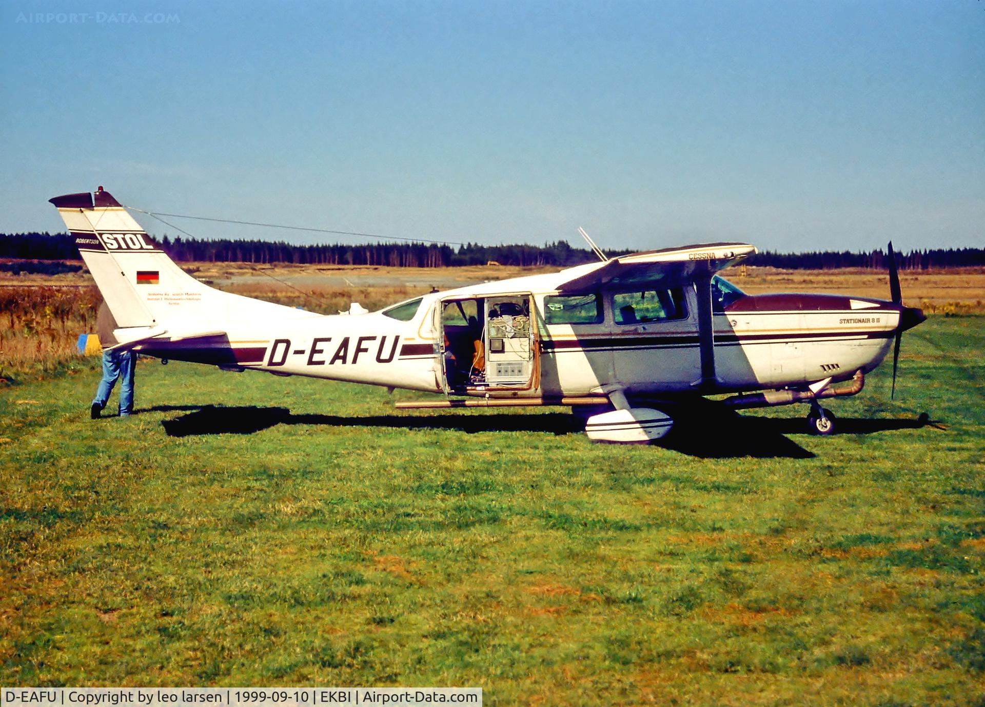D-EAFU, 1980 Cessna T207A Turbo Skywagon C/N 20700613, Billund 10.9.99