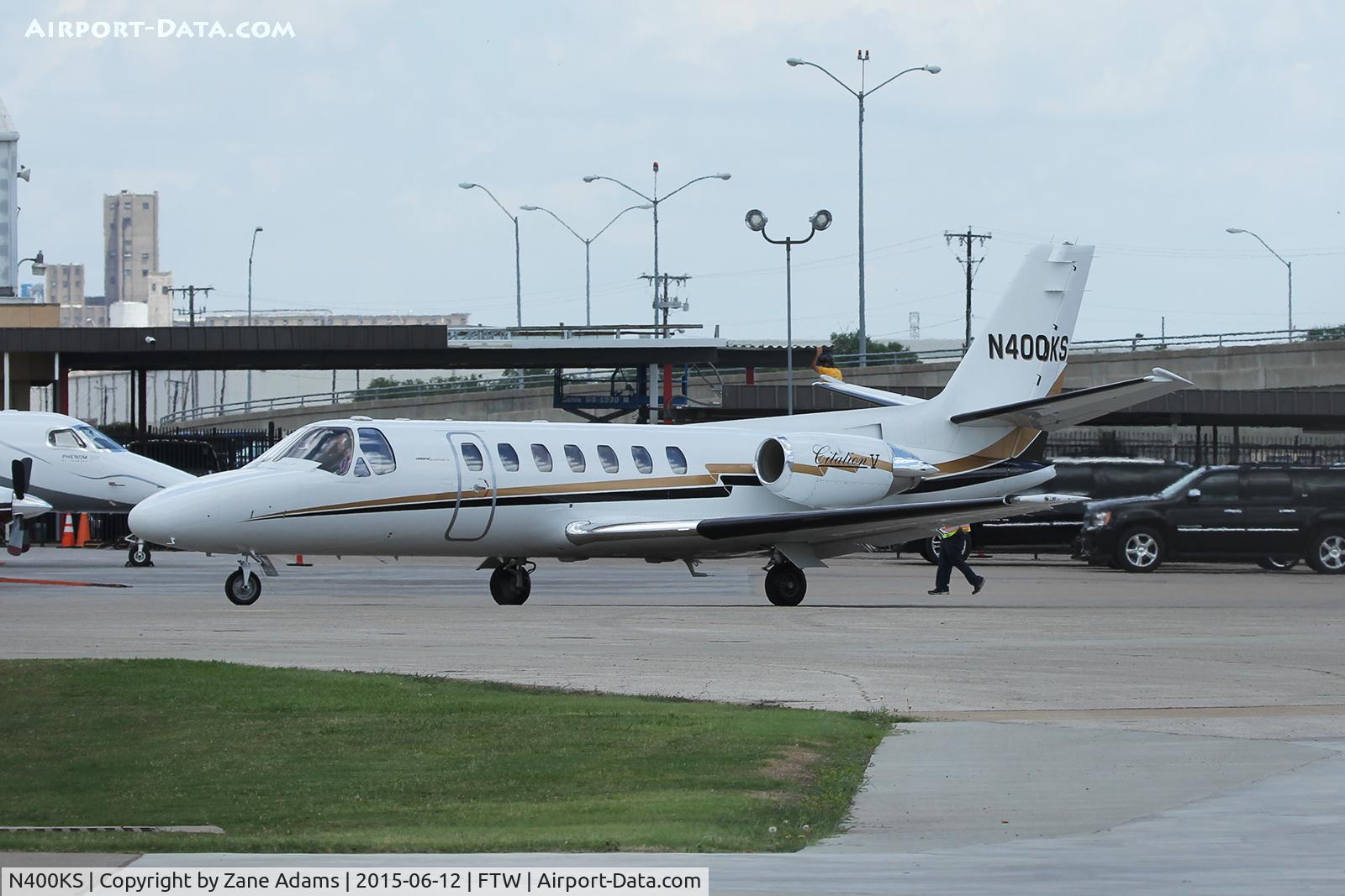 N400KS, 1990 Cessna 560 C/N 5600041, At Meacham Field - Fort Worth, Texas