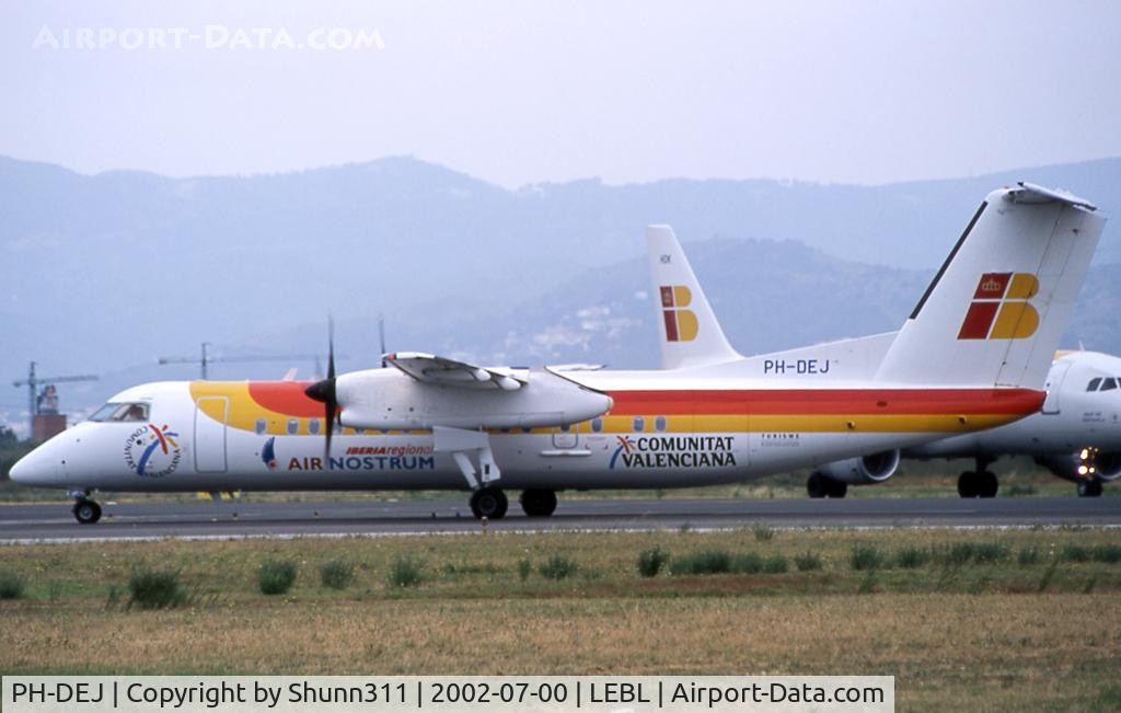 PH-DEJ, 2001 De Havilland Canada DHC-8-315 Dash 8 C/N 581, Ready for take off from rwy 20