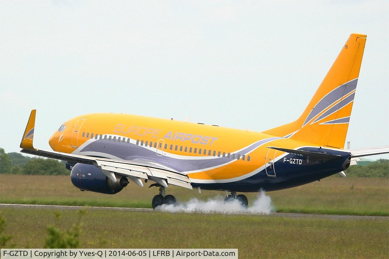 F-GZTD, 2003 Boeing 737-73V C/N 32418, Boeing 737-73V, Landing rwy 25L, Brest-Bretagne Airport (LFRB-BES)