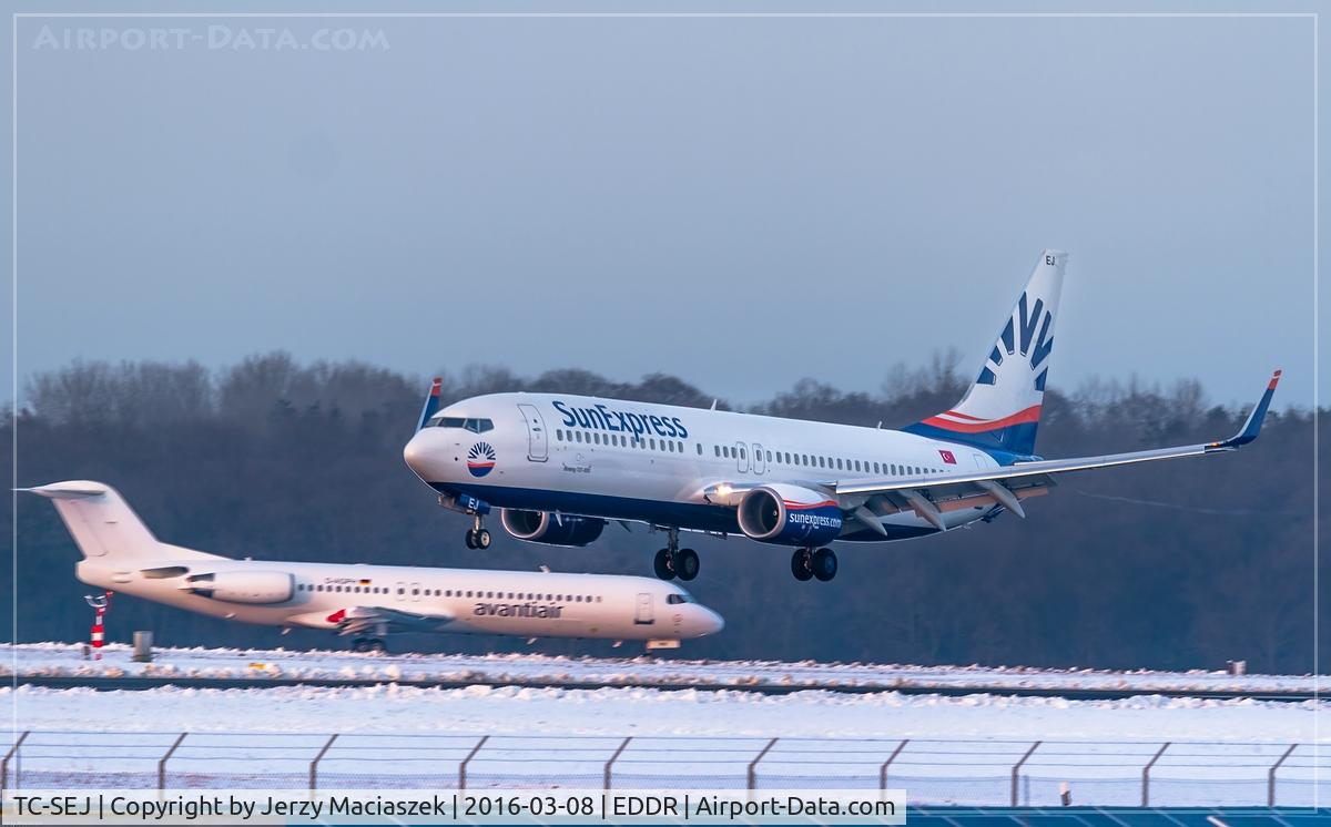 TC-SEJ, 2015 Boeing 737-8HC C/N 61171, 2015 Boeing 737