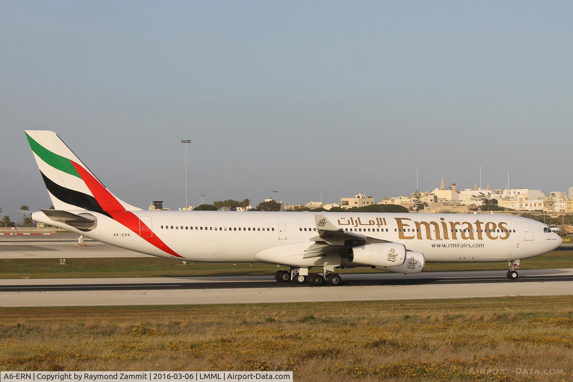 A6-ERN, 1997 Airbus A340-313 C/N 166, A340 A6-ERN Emirates Airlines