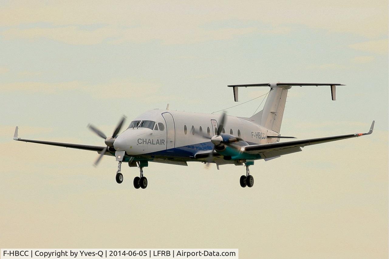F-HBCC, 1999 Beech 1900D C/N UE-350, Beech 1900D, Short approach rwy 25L, Brest-Bretagne Airport (LFRB-BES)