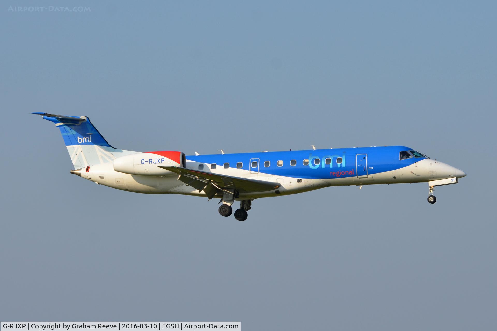 G-RJXP, 2001 Embraer ERJ-135ER (EMB-135ER) C/N 145431, Landing at Norwich.