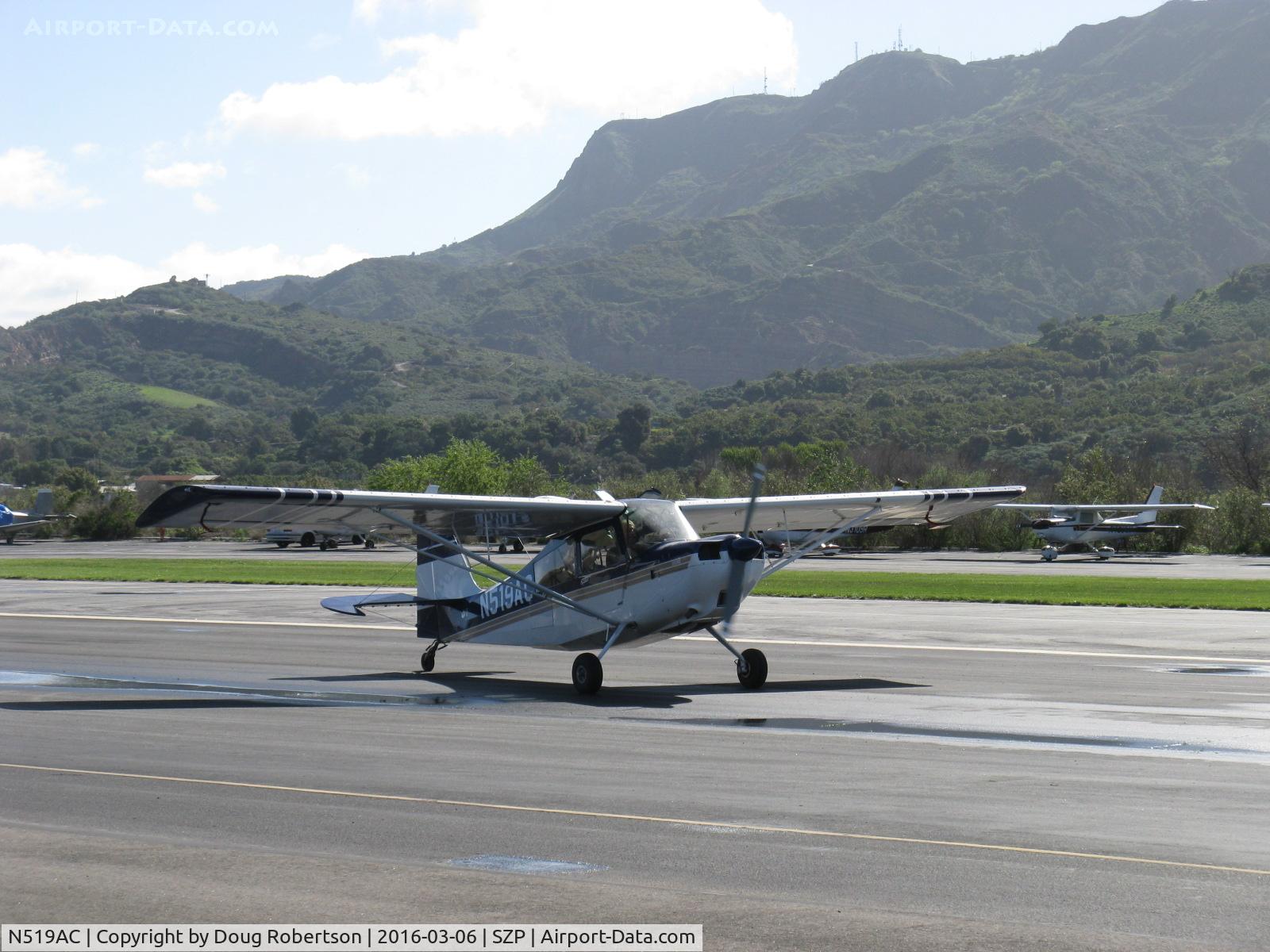 N519AC, 2000 American Champion 7GCBC C/N 1295-2000, 2000 American Champion 7GCBC EXPLORER, Lycoming O-320 150 Hp-, taxi off the active