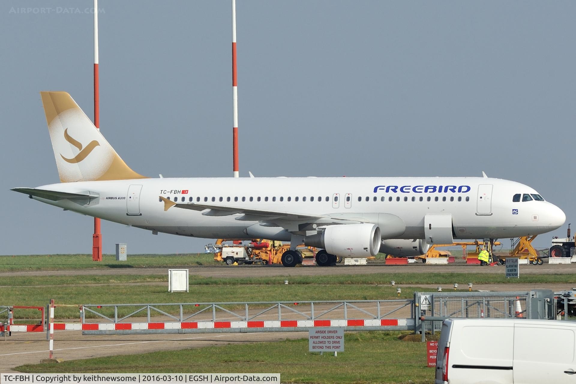 TC-FBH, 2010 Airbus A320-214 C/N 4207, Being worked upon on eastern apron.