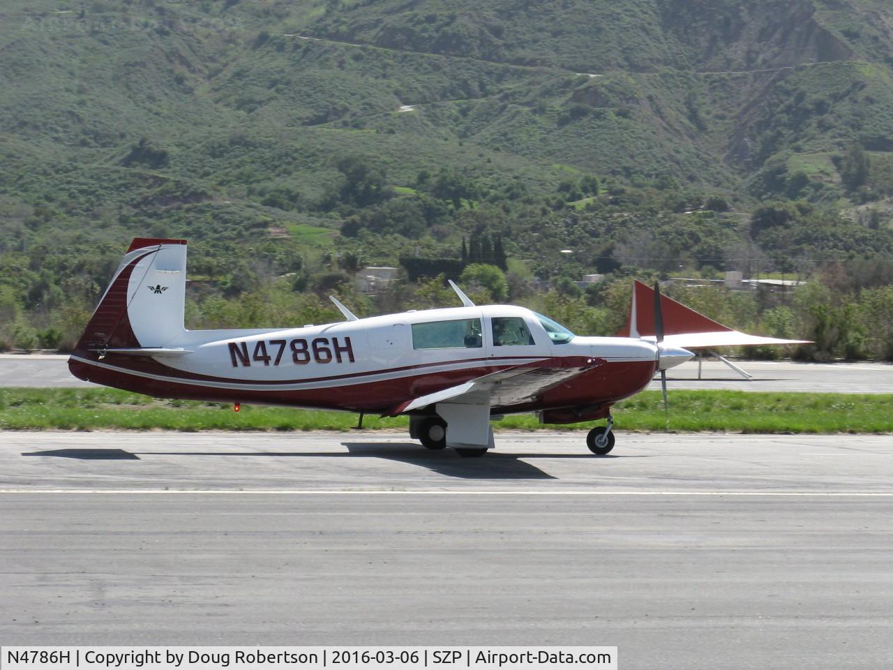 N4786H, 1979 Mooney M20J 201 C/N 24-0876, 1979 Mooney M20J 201, Lycoming IO-360 A&C 200 Hp, landing roll Rwy 22