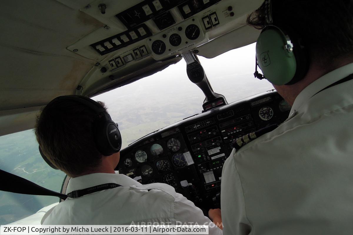 ZK-FOP, Piper PA-31-350 Chieftain C/N 31-7405227, loving the steep turns (HLZ-AKL)