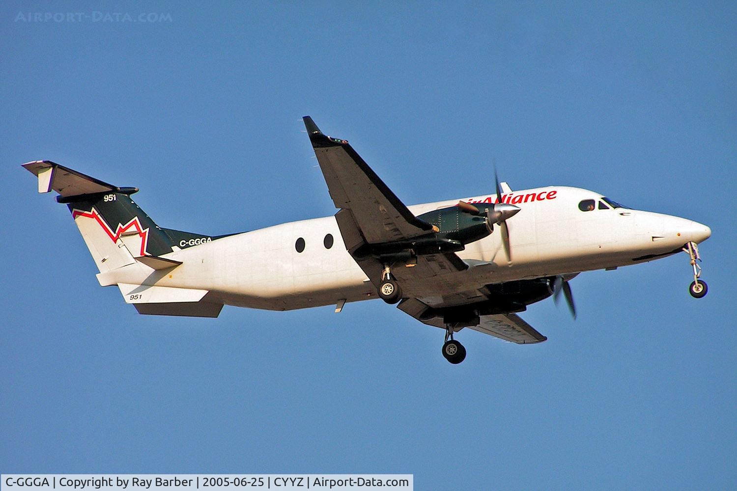 C-GGGA, 1997 Beech 1900D C/N UE-291, Beech 1900D [UE-291] (Air Georgian/Air Alliance) Toronto-Pearson International~C 25/06/2005