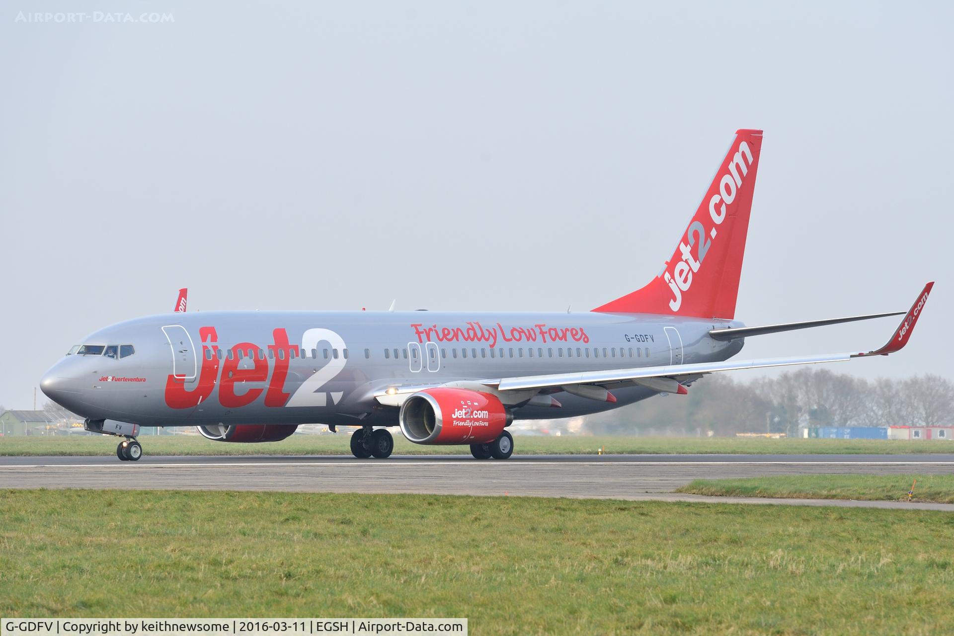 G-GDFV, 1998 Boeing 737-85F C/N 28821, Leaving for Newcastle.